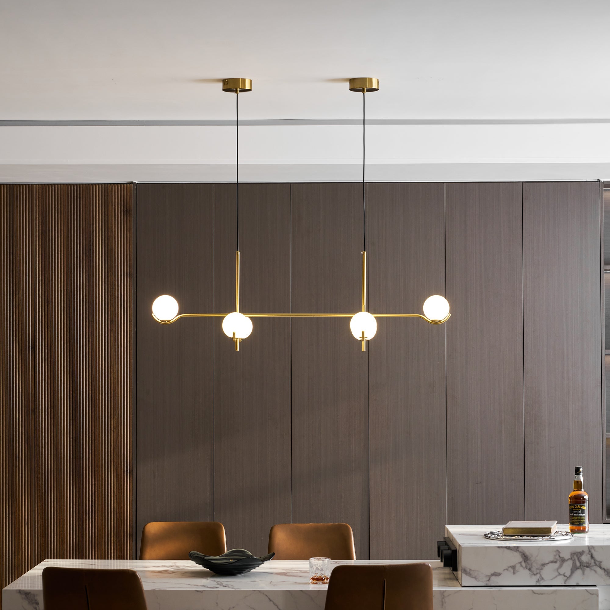 Avaleo Globe Pendant Light