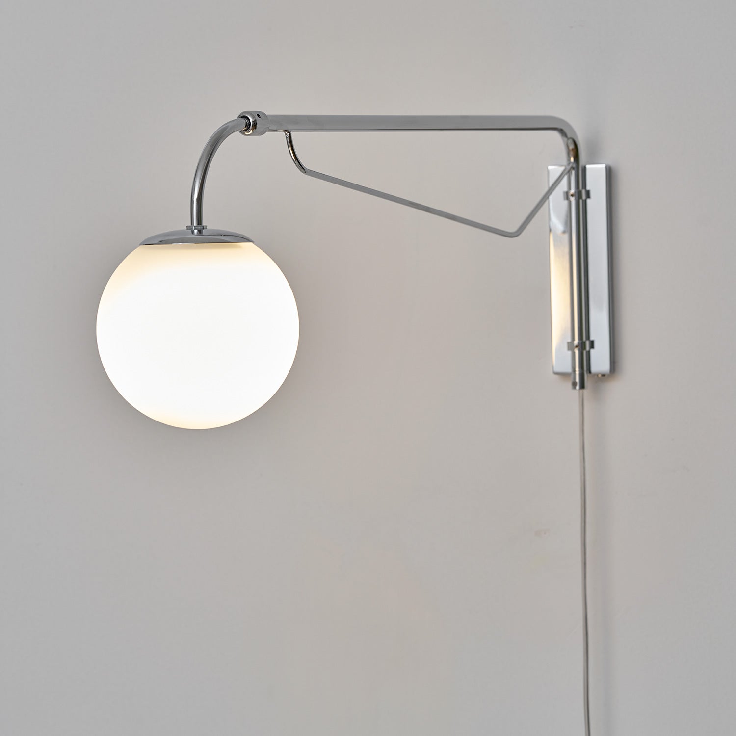 Bazoron Wall Light