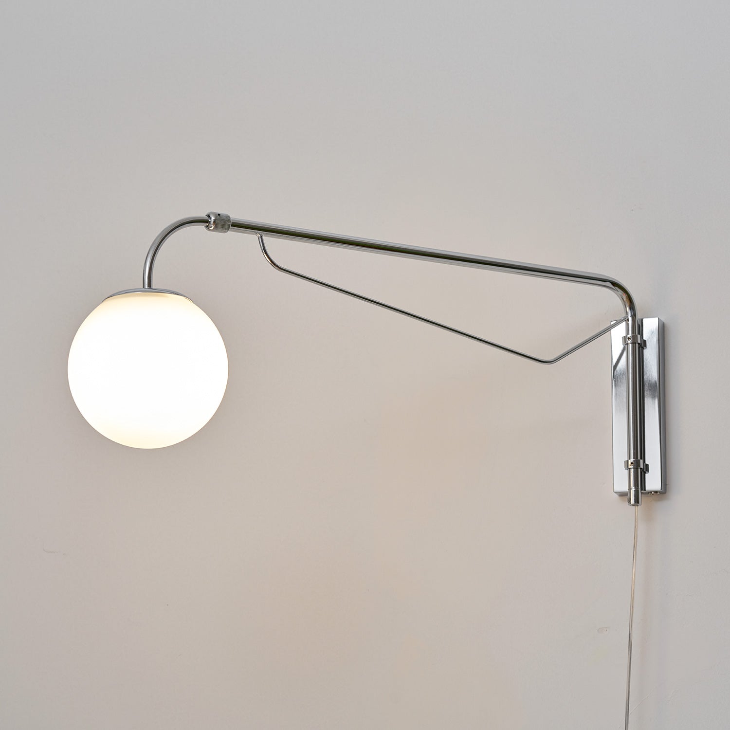 Bazoron Wall Light