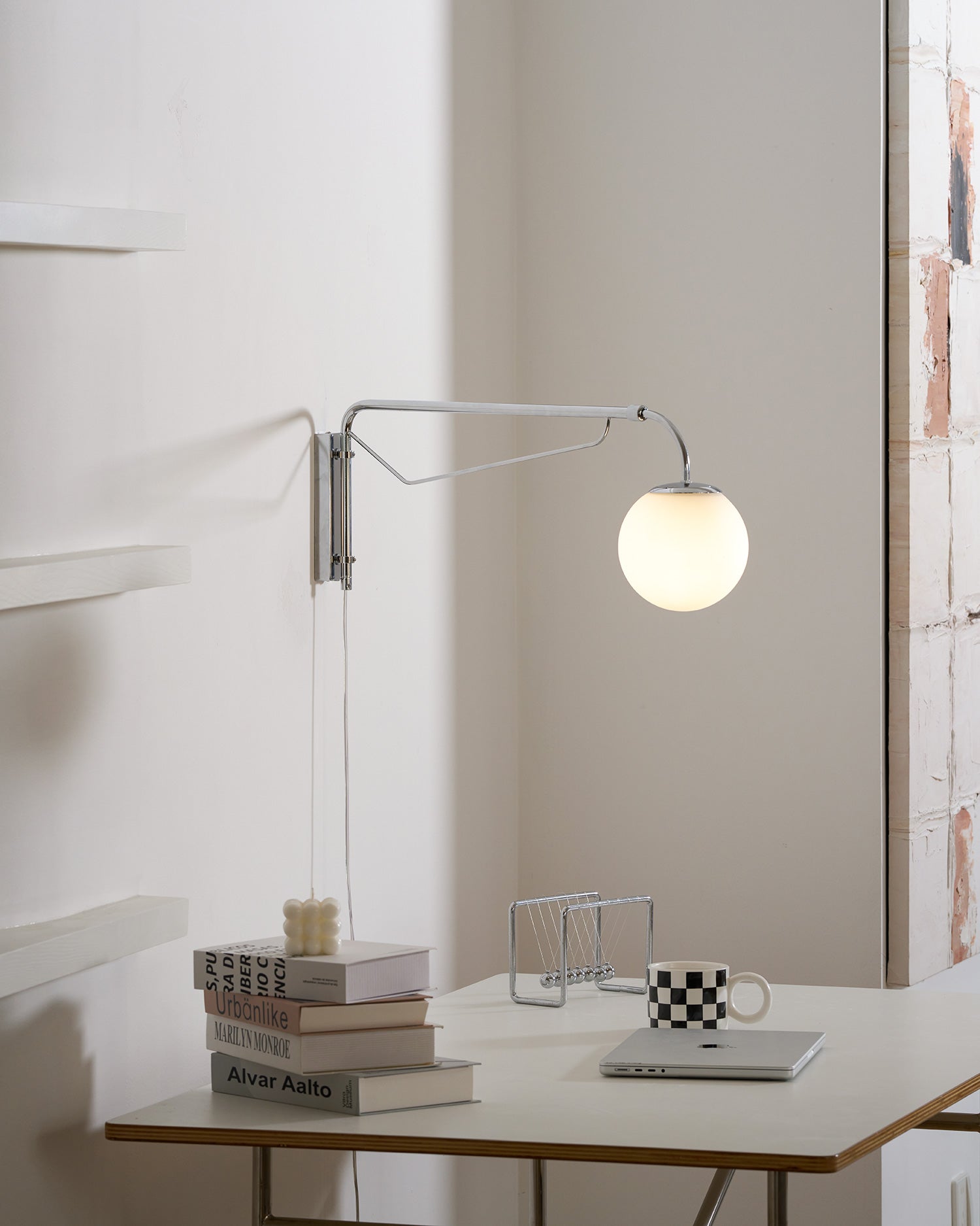 Bazoron Wall Light