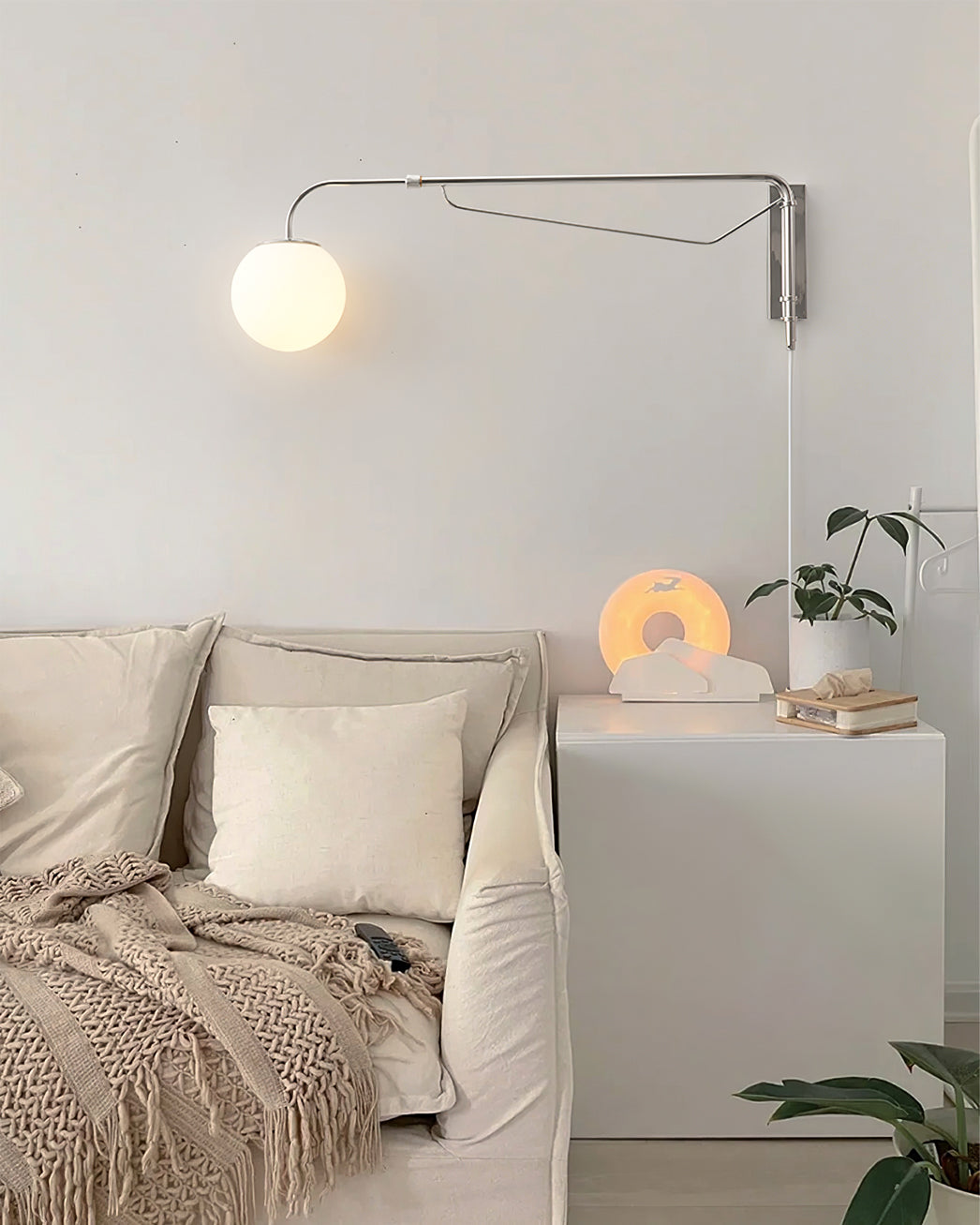 Bazoron Wall Light
