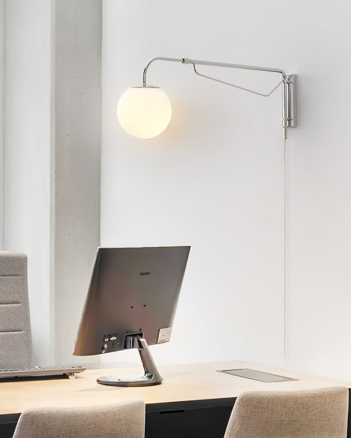 Bazoron Wall Light