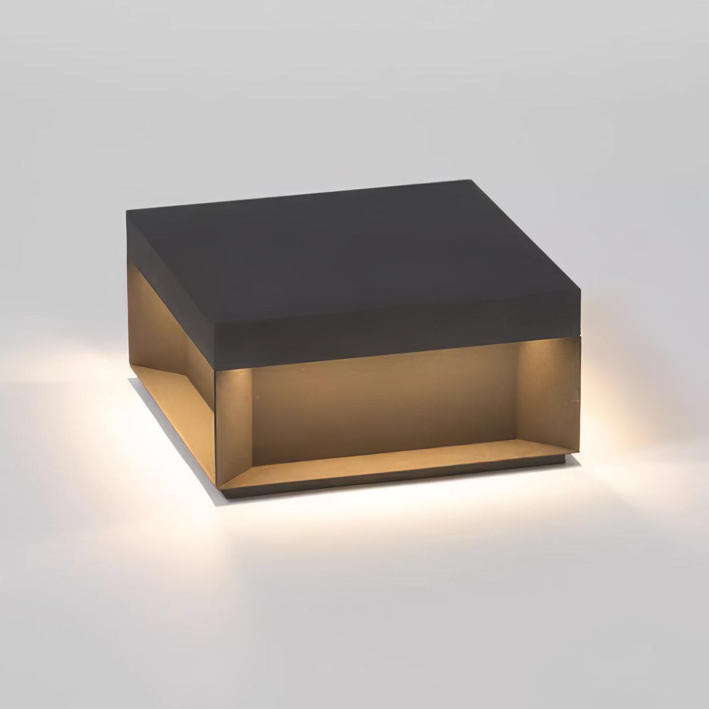 Nolian Outdoor Post Light