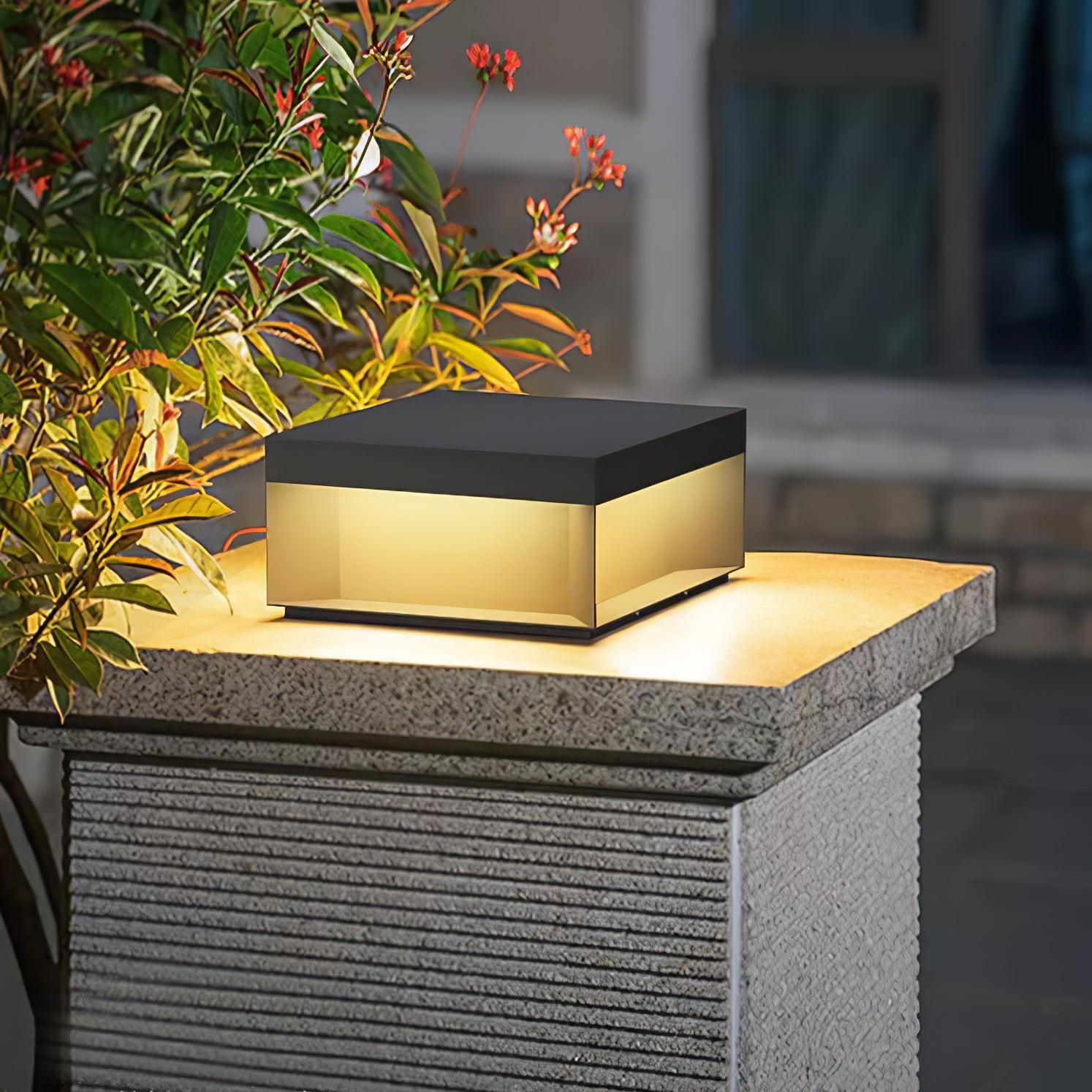 Nolian Outdoor Post Light