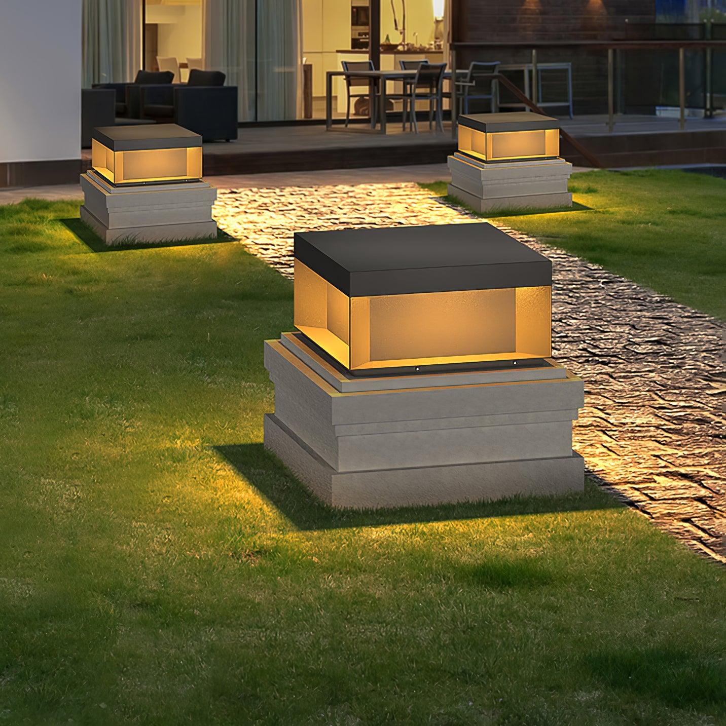 Nolian Outdoor Post Light