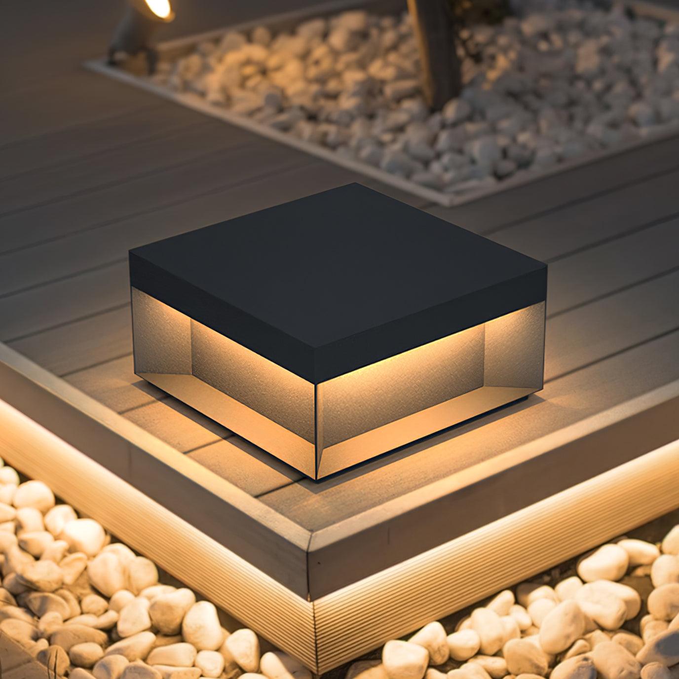 Nolian Outdoor Post Light