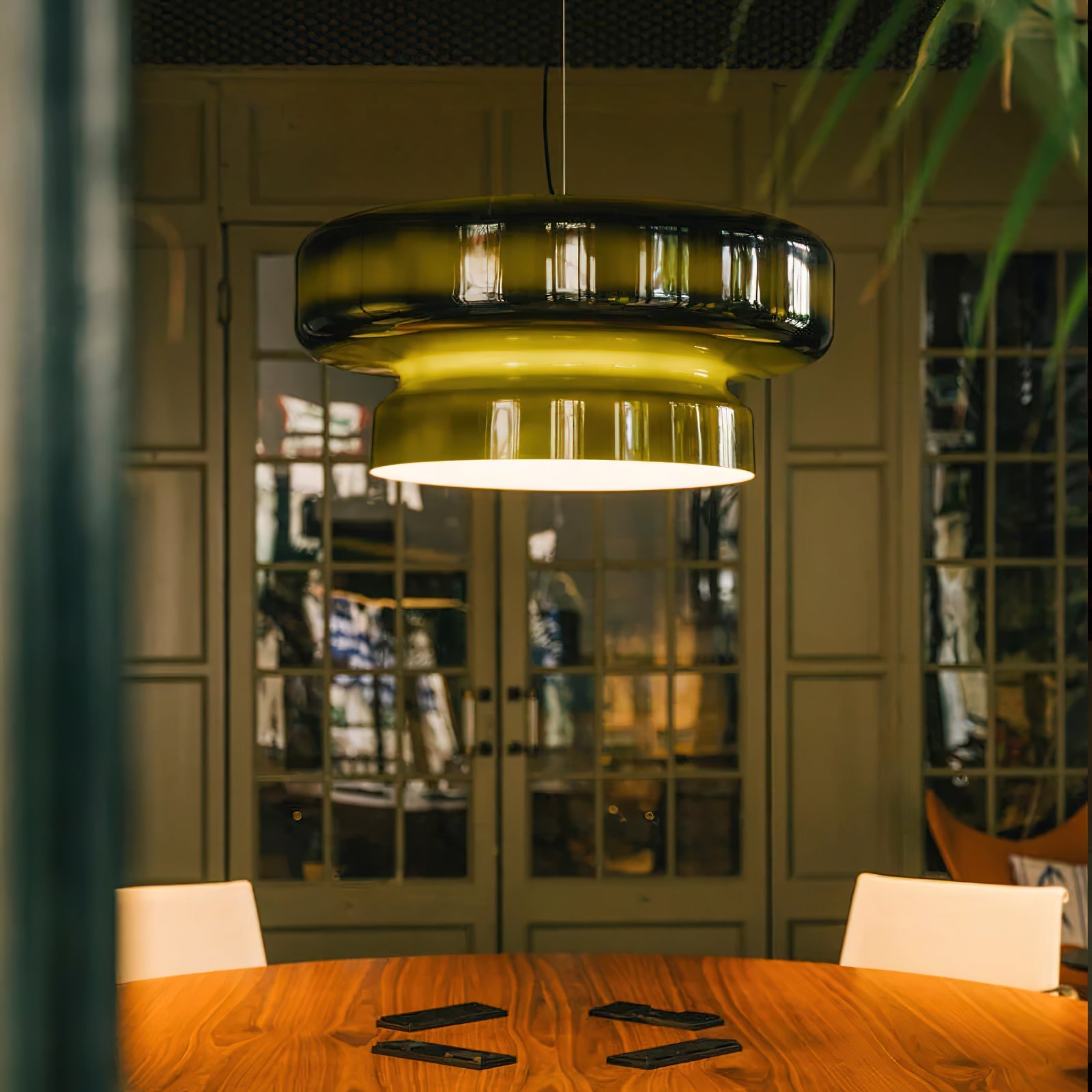 Elomia Pendant Light