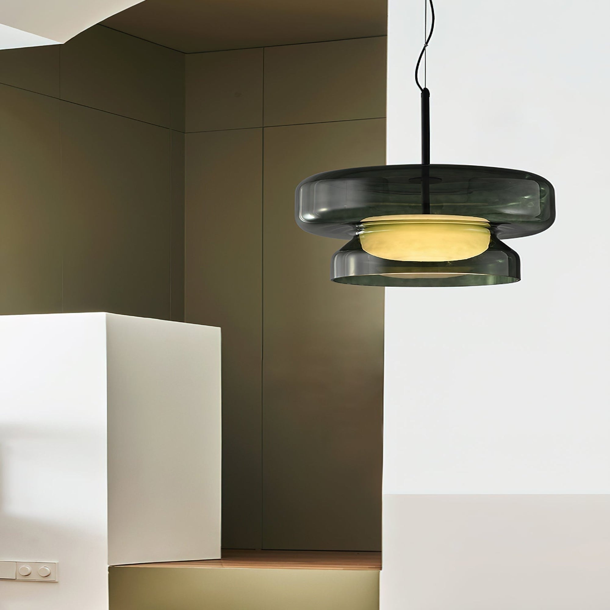 Elomia Pendant Light