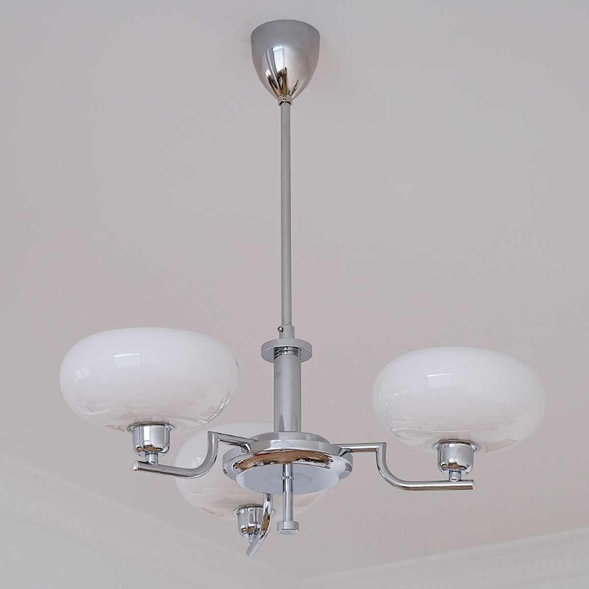 Nevelo Modern Chandelier