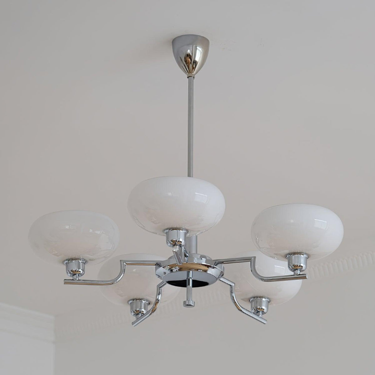 Nevelo Modern Chandelier