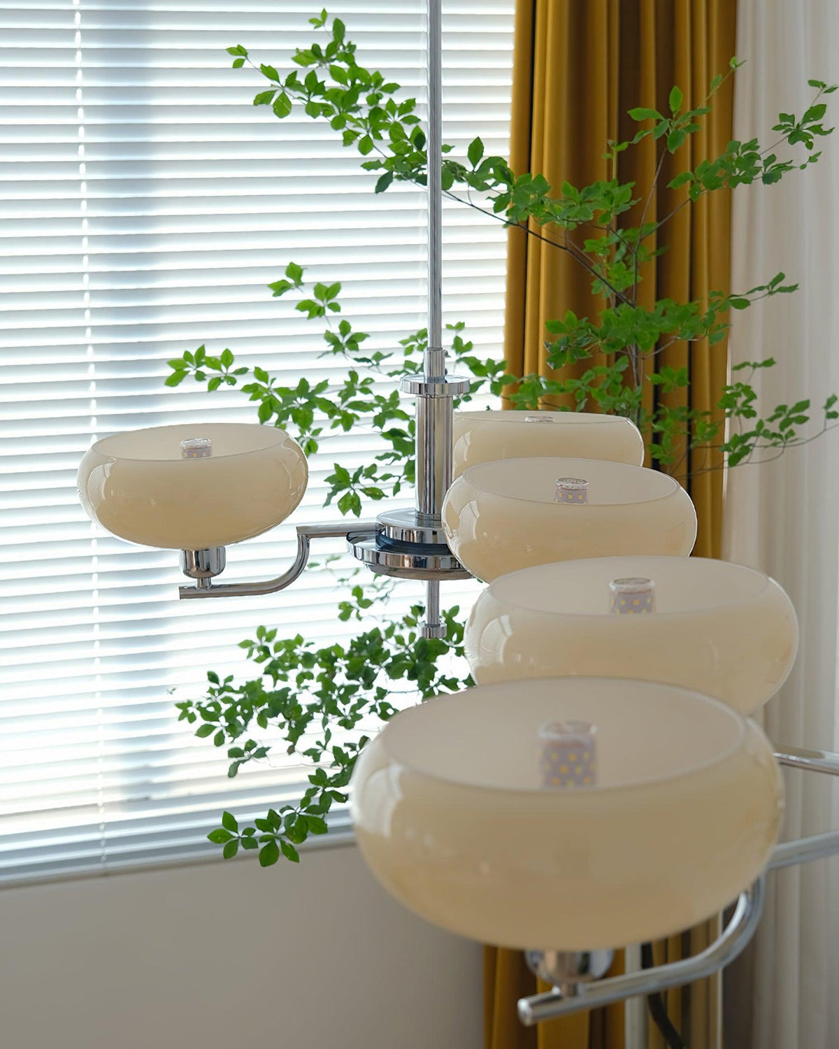Nevelo Modern Chandelier