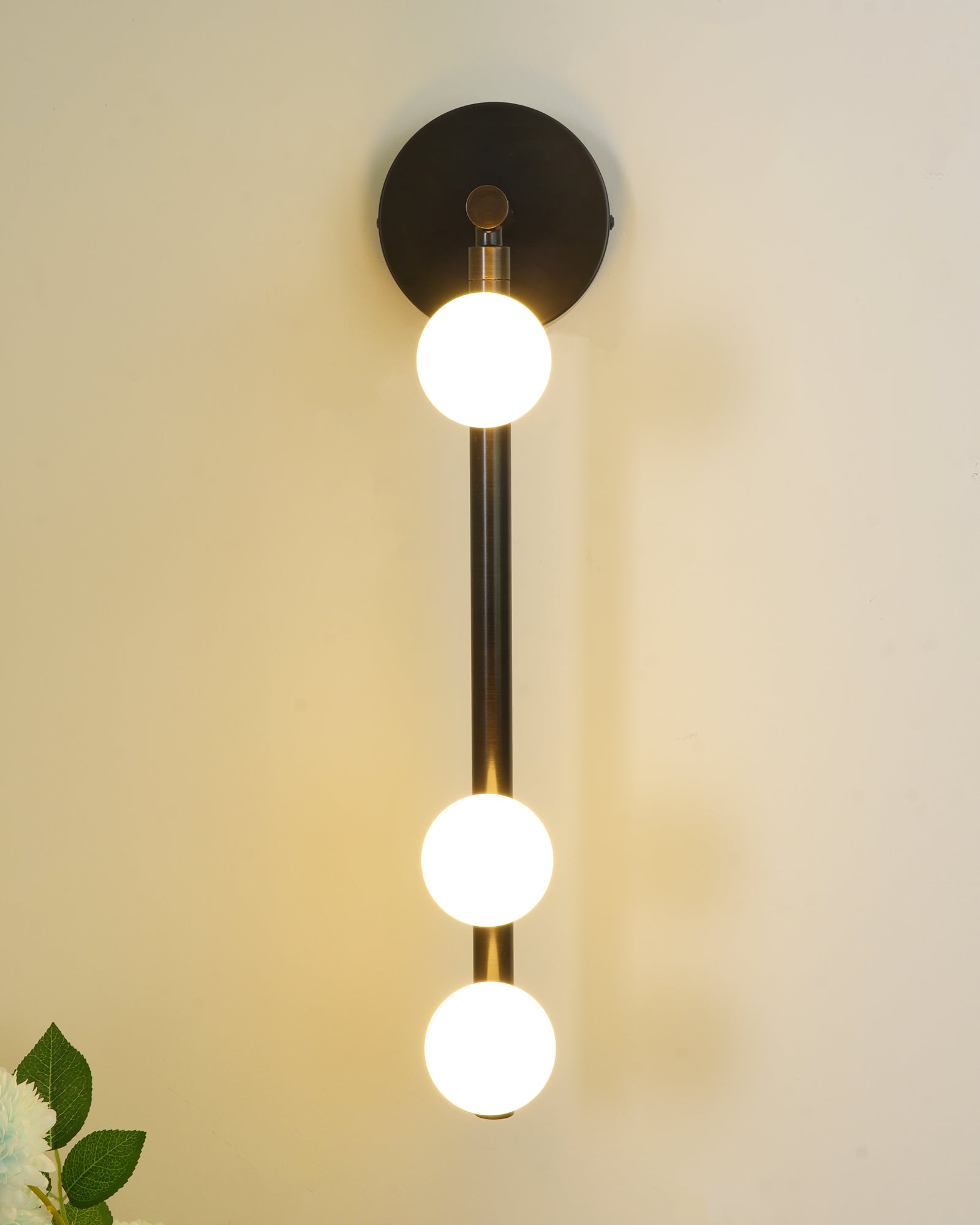 Hati Tube Wall Light