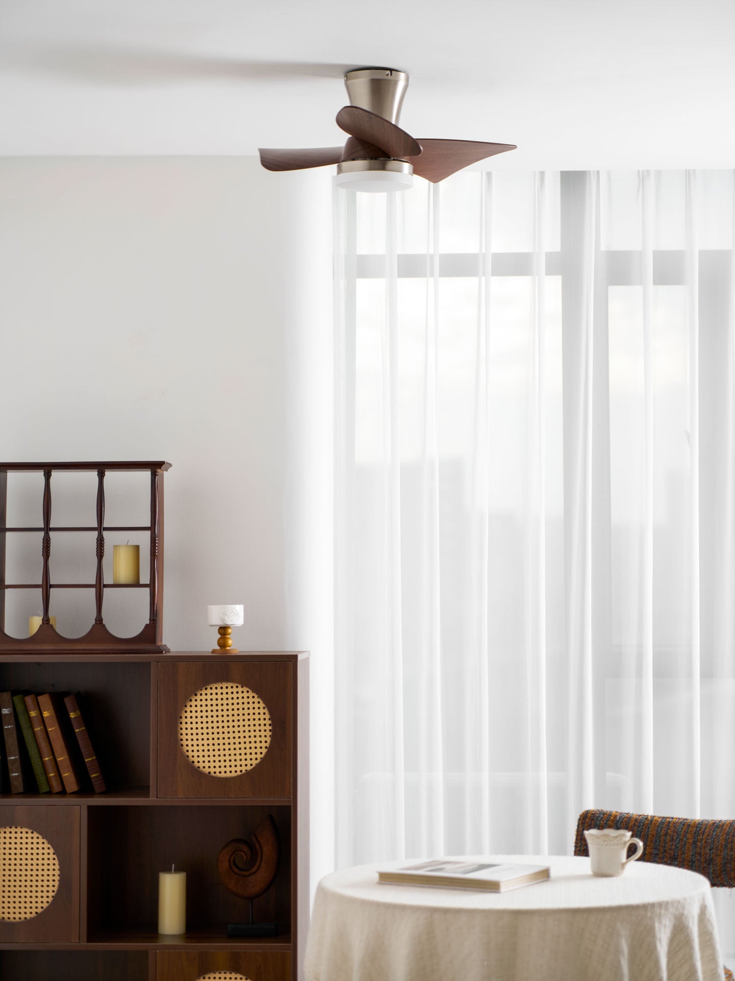 Avoressa Modern Ceiling Fan Light