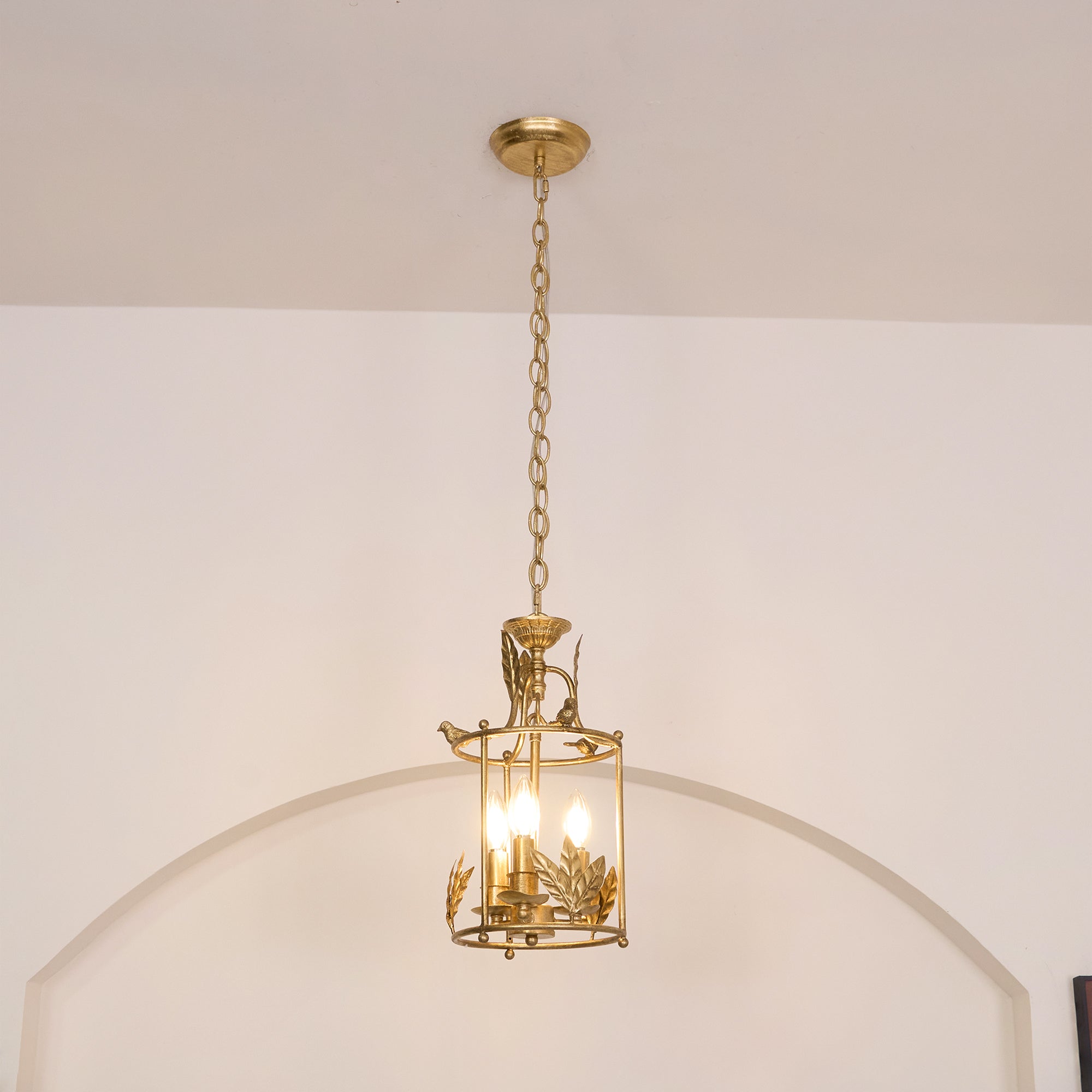 Alvelva Lantern Pendant Light