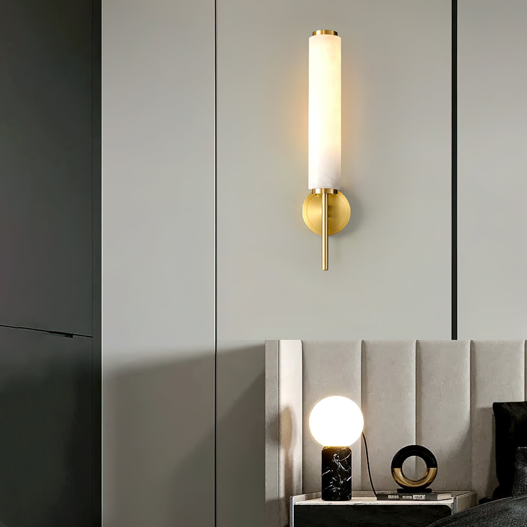 Davor Alabaster Wall Light