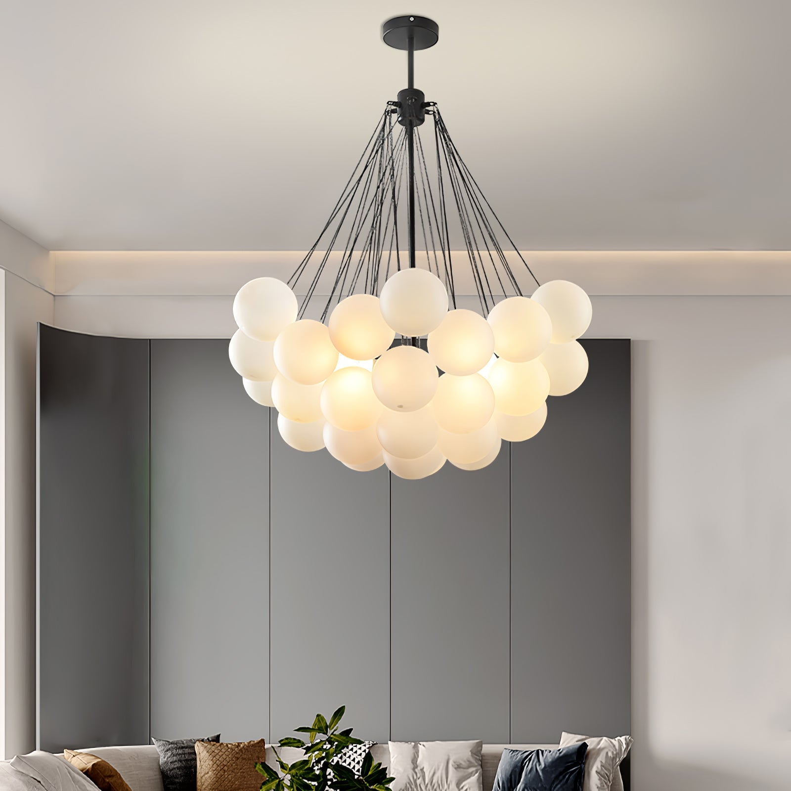 Aloralo Globe Chandelier