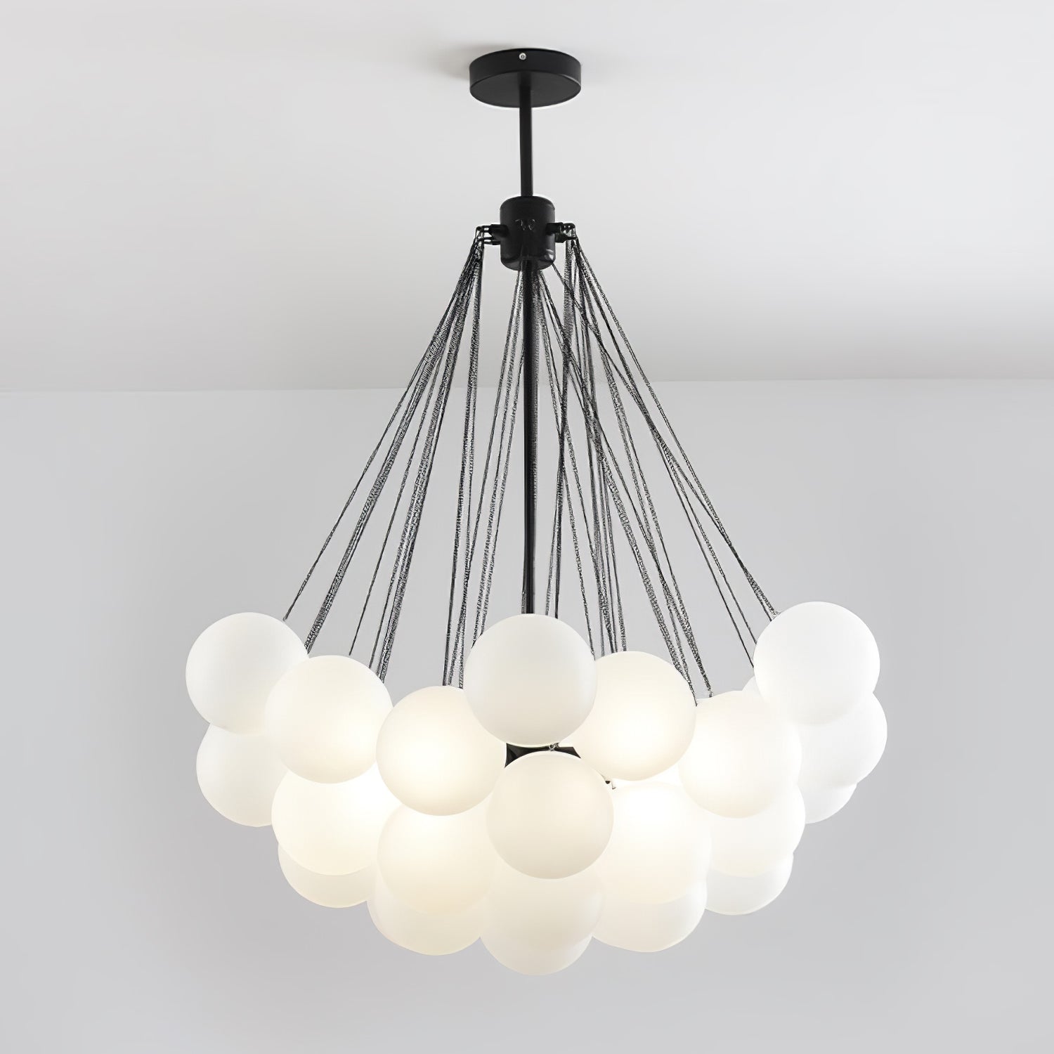 Aloralo Globe Chandelier