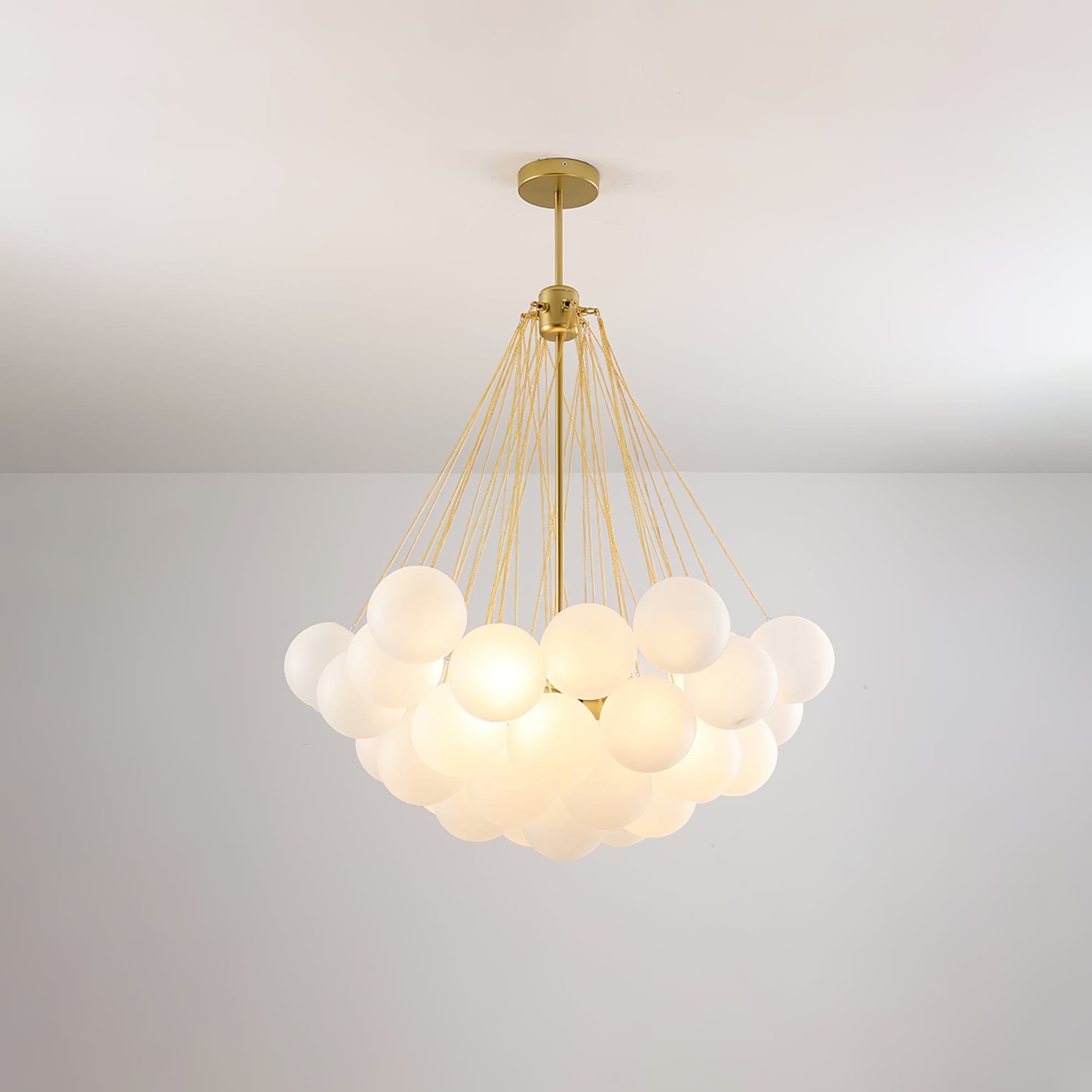 Aloralo Globe Chandelier