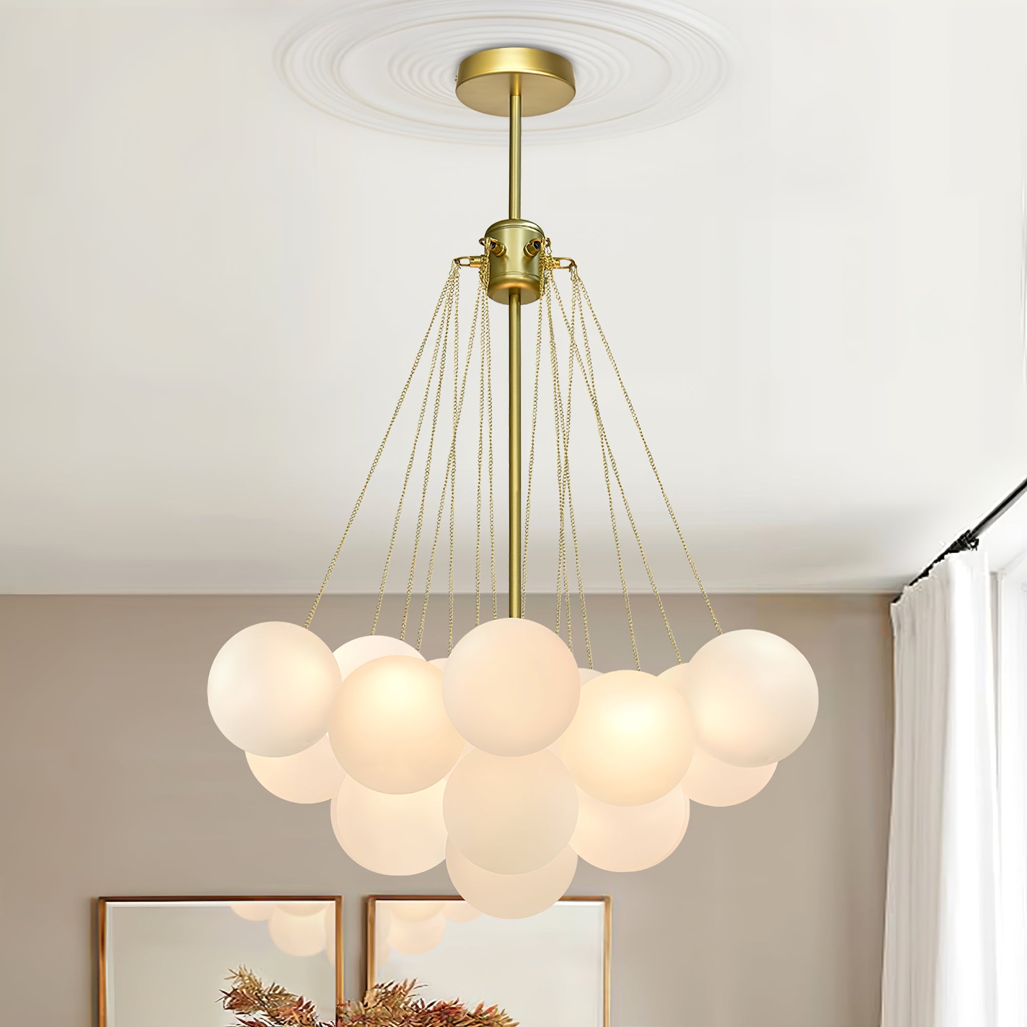 Aloralo Globe Chandelier