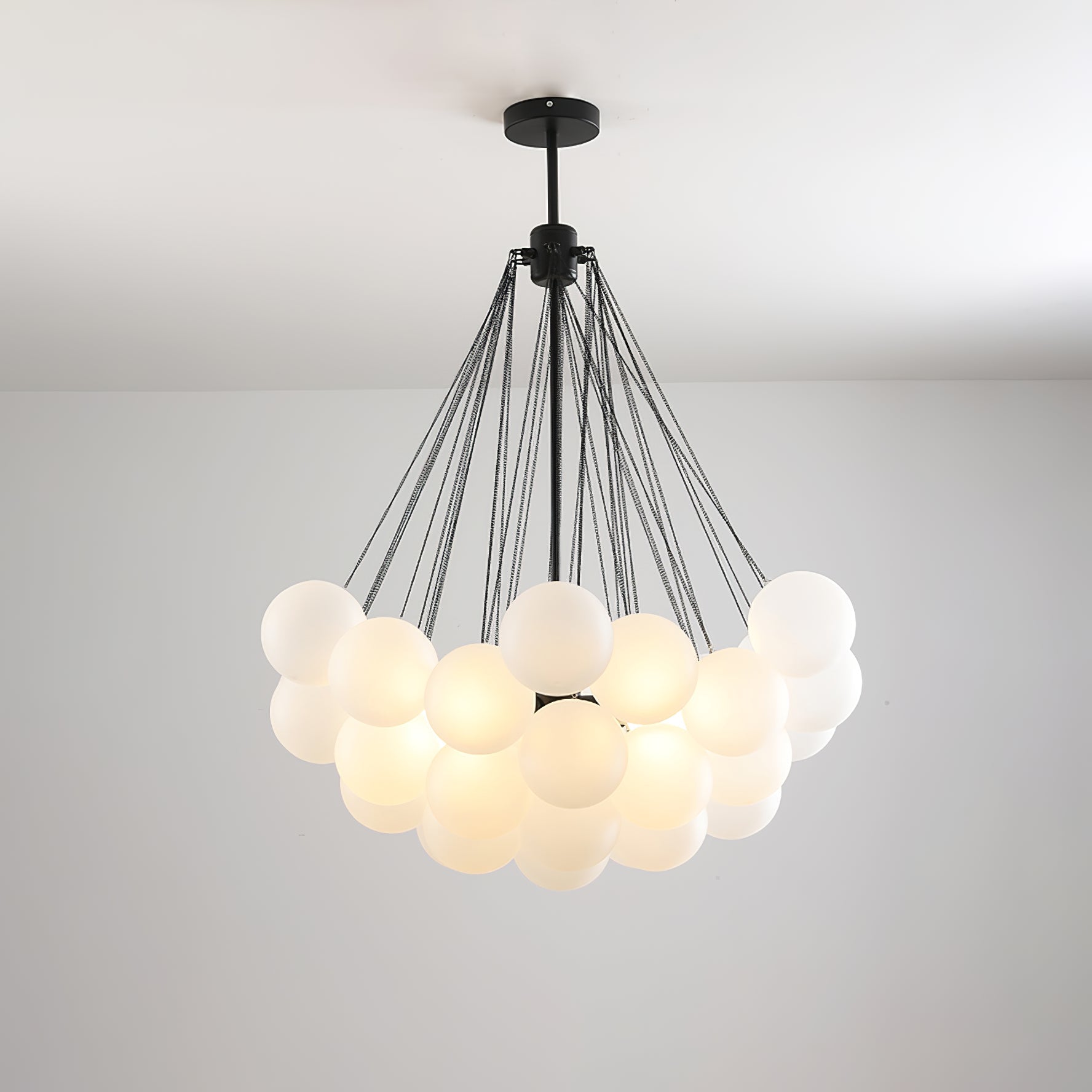Aloralo Globe Chandelier