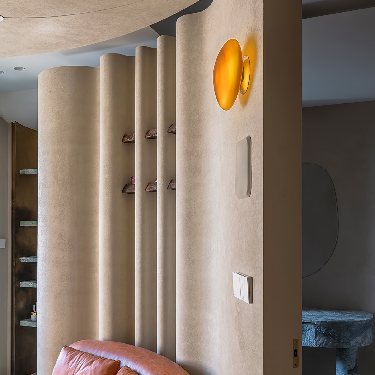 Marvro Wall Light