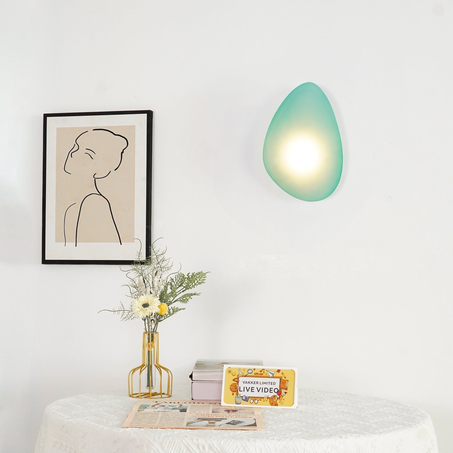 Marvro Wall Light