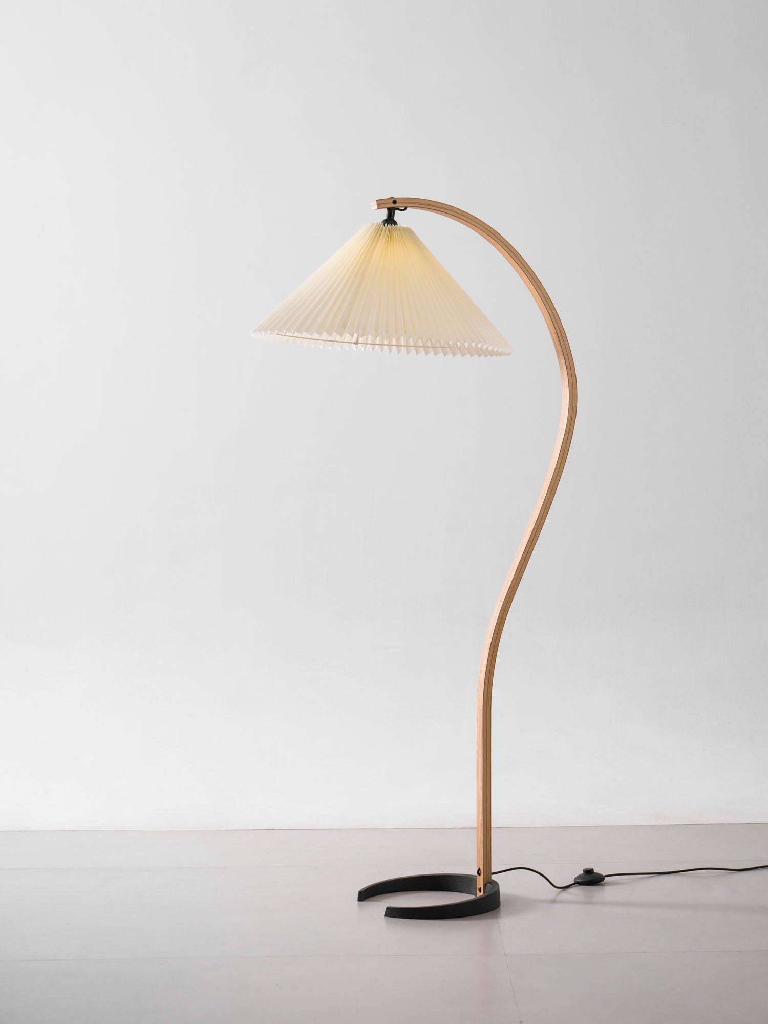 Alella Sculptural Floor Lamp