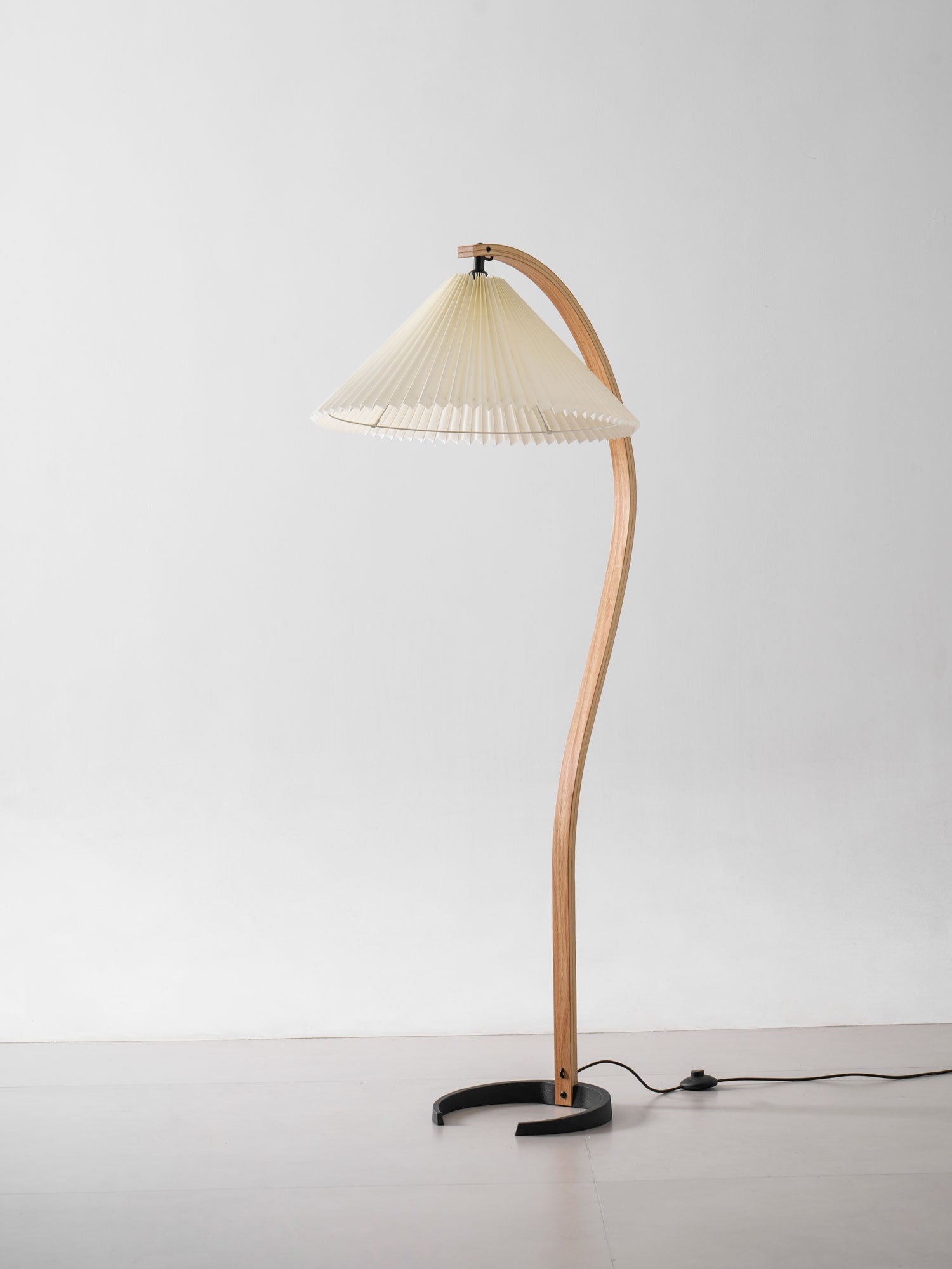 Alella Sculptural Floor Lamp