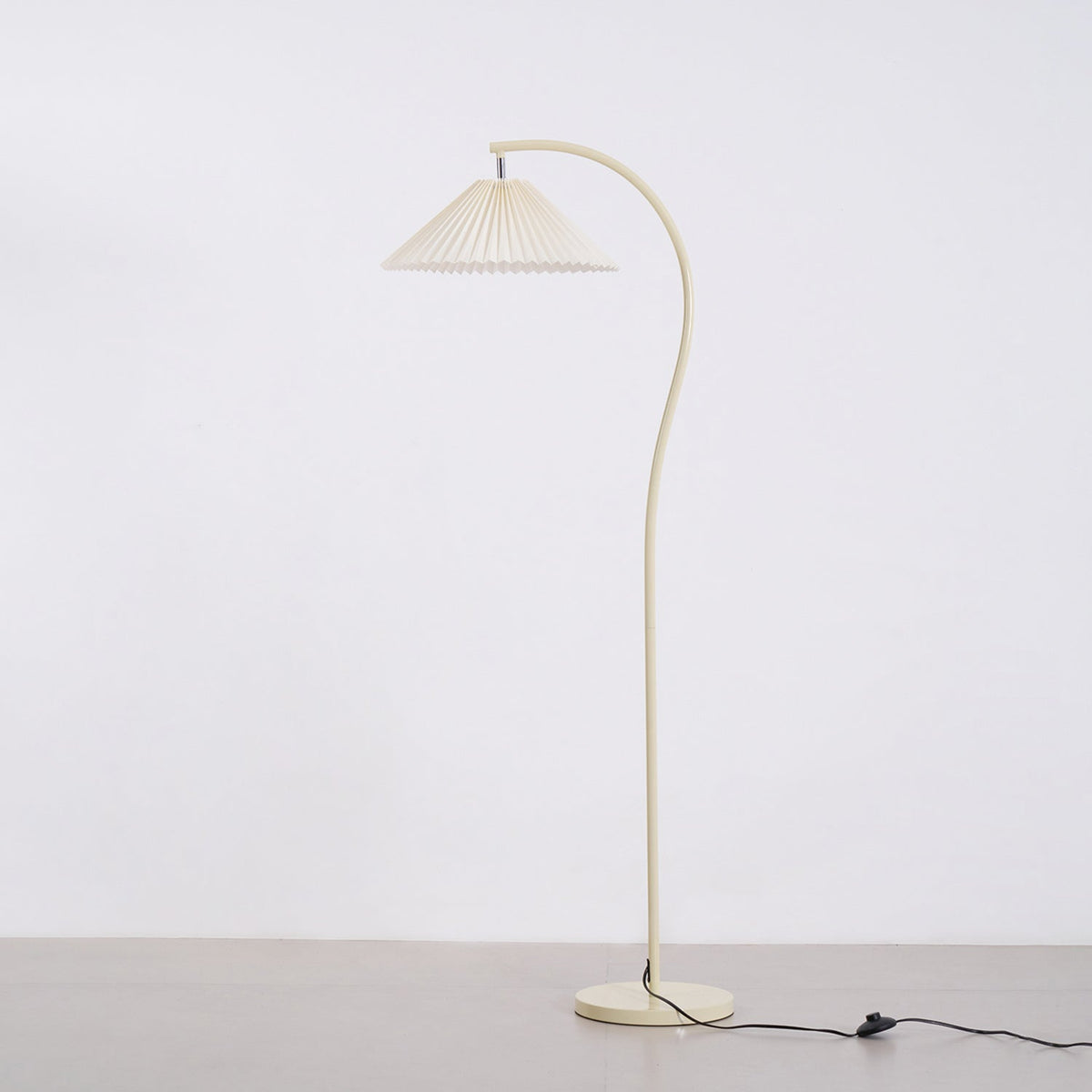 Kide Vintage Floor Lamp