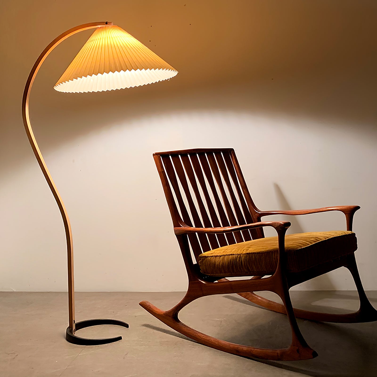 Alella Sculptural Floor Lamp