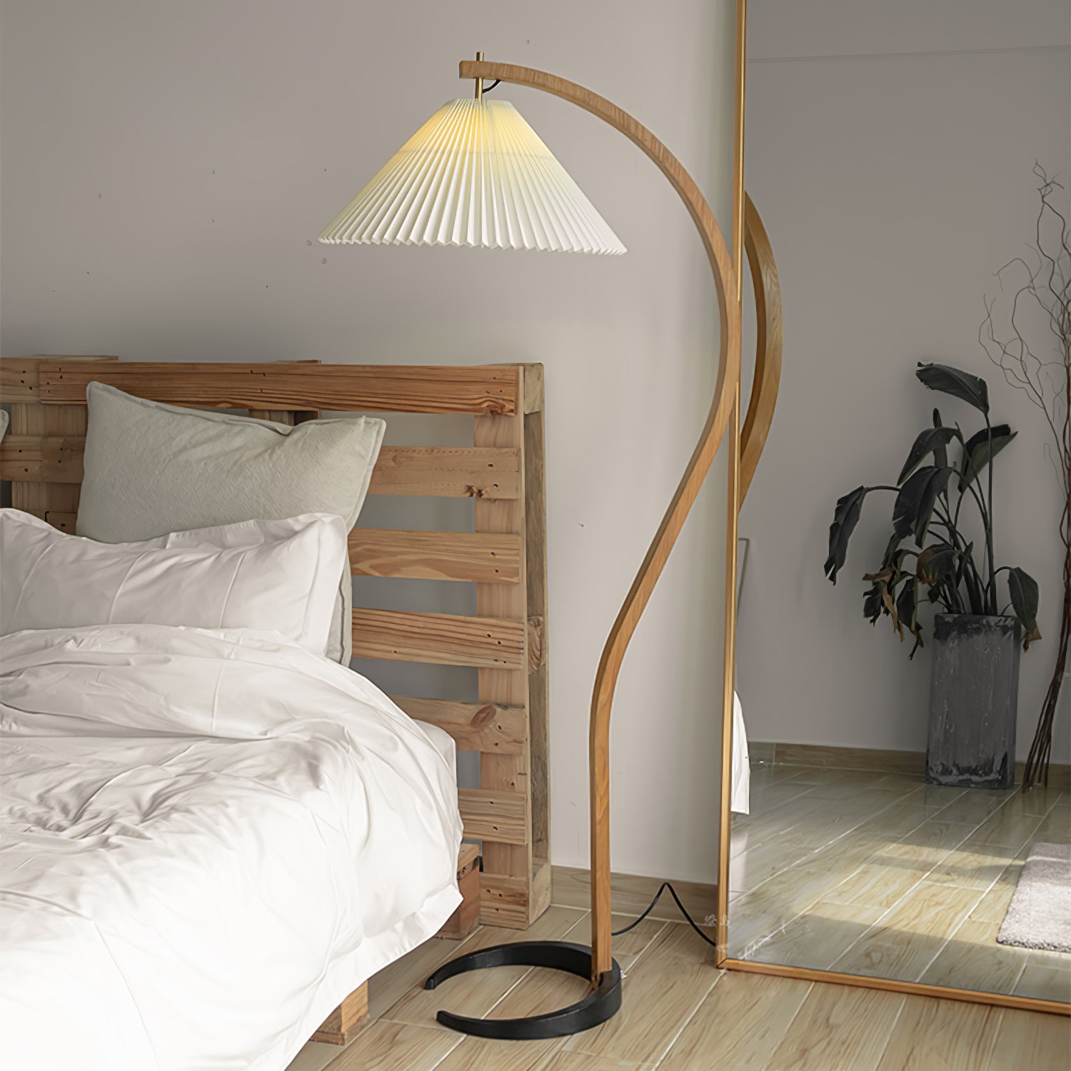 Alella Sculptural Floor Lamp