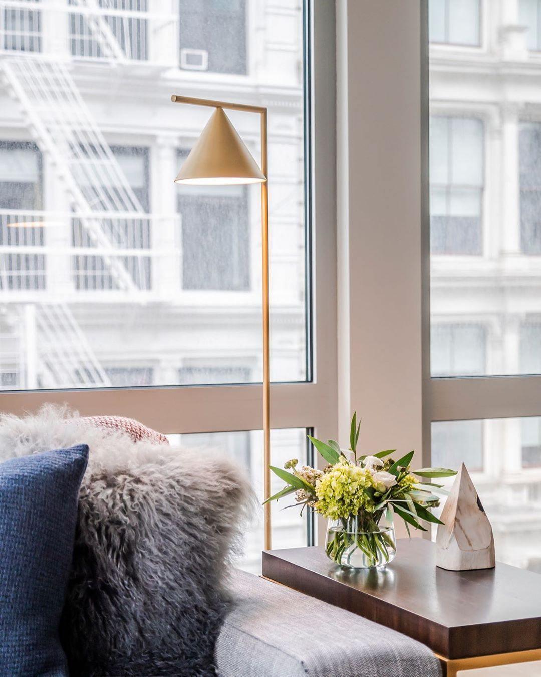 Resova Cone Floor Lamp