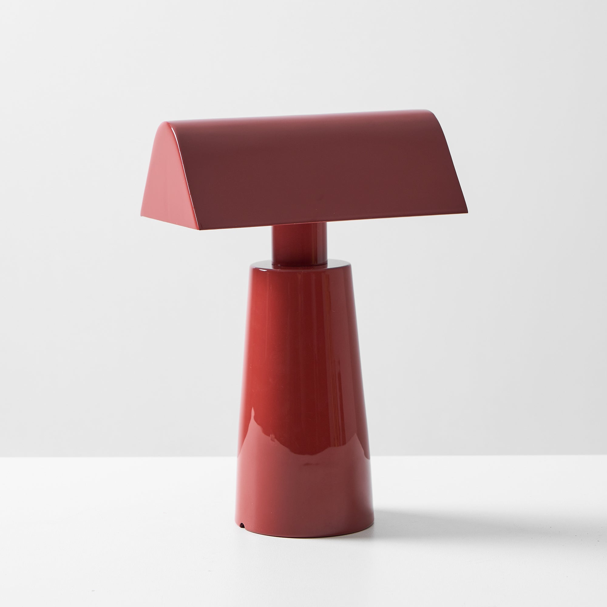 Abento Table Lamp
