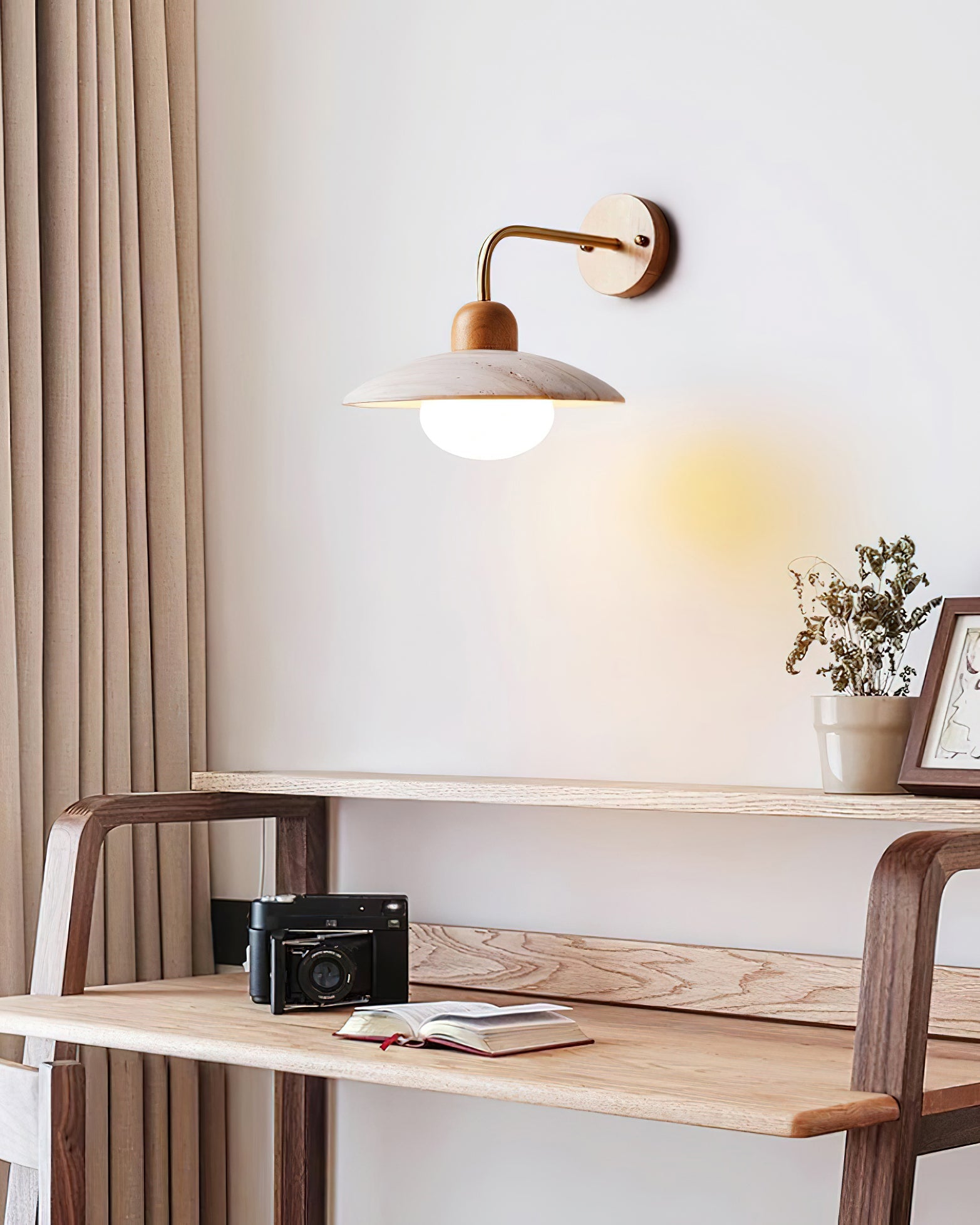 Beleraro Travertine Wall Light
