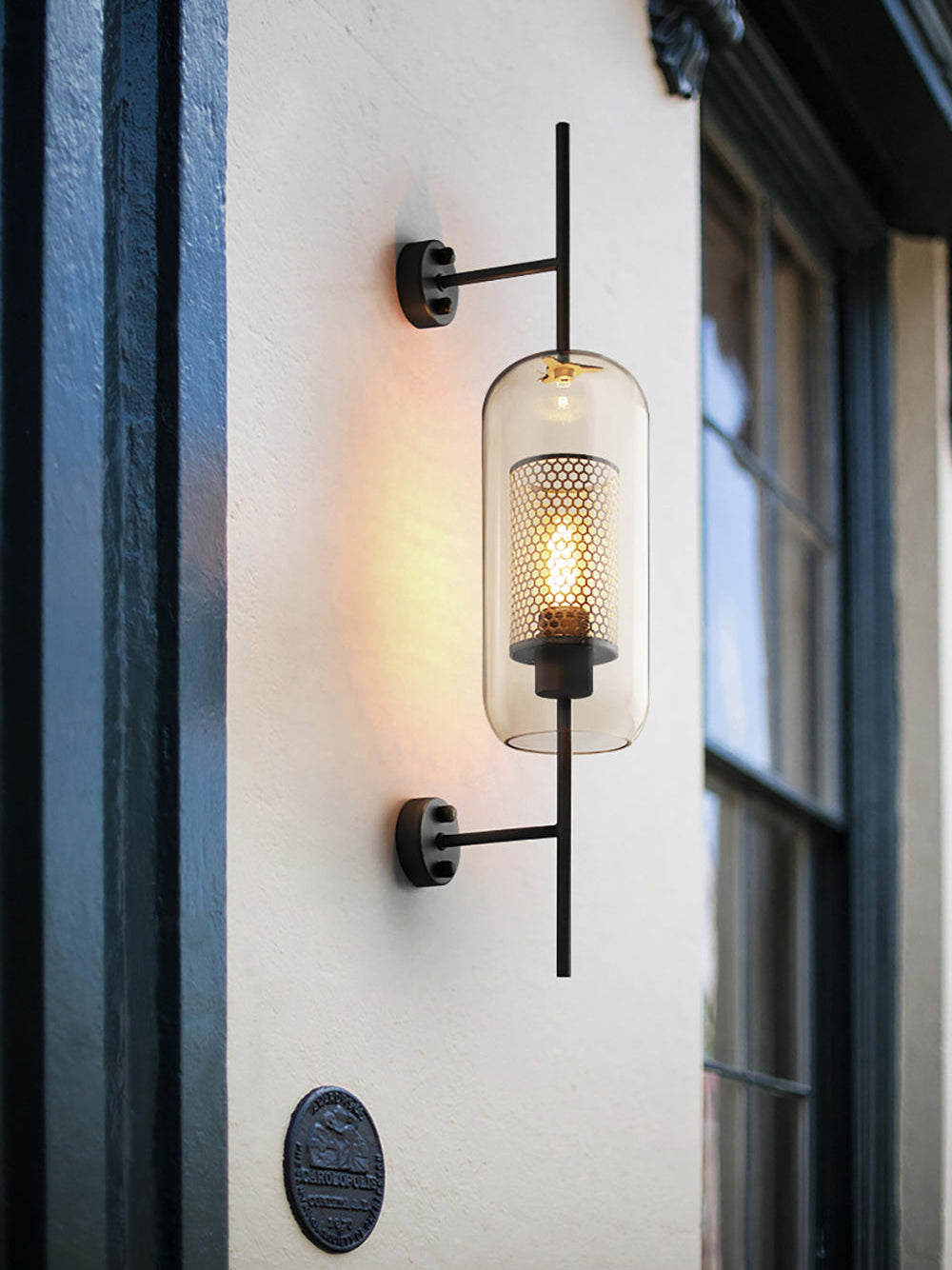 Toka Wall Light
