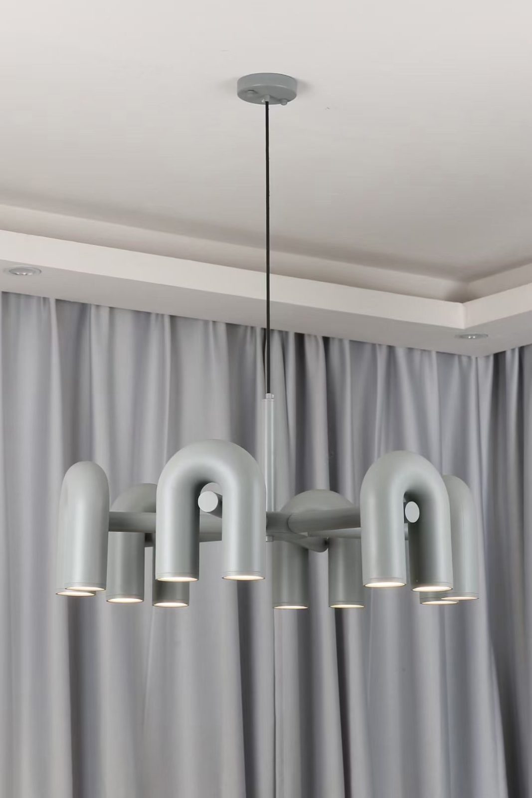 Bedanonix Chandelier