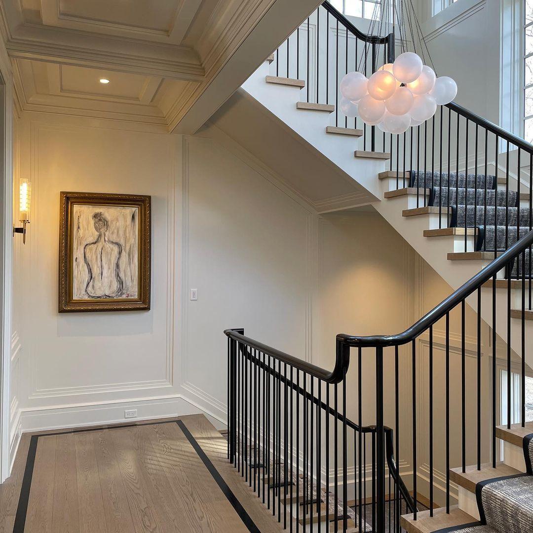 Aloralo Globe Chandelier