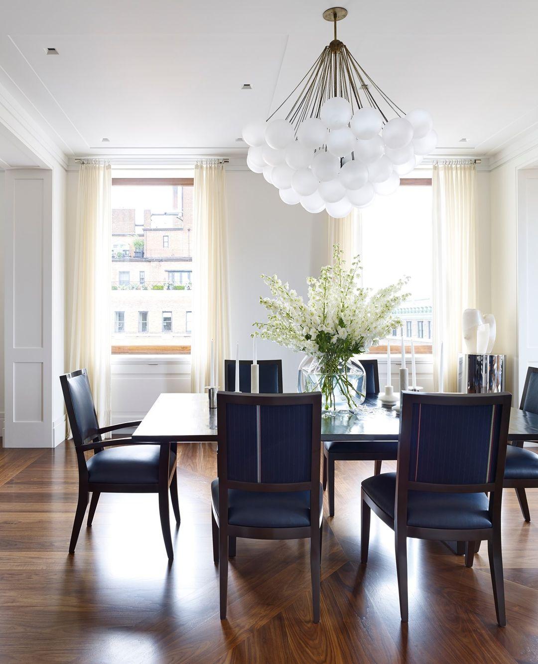 Aloralo Globe Chandelier