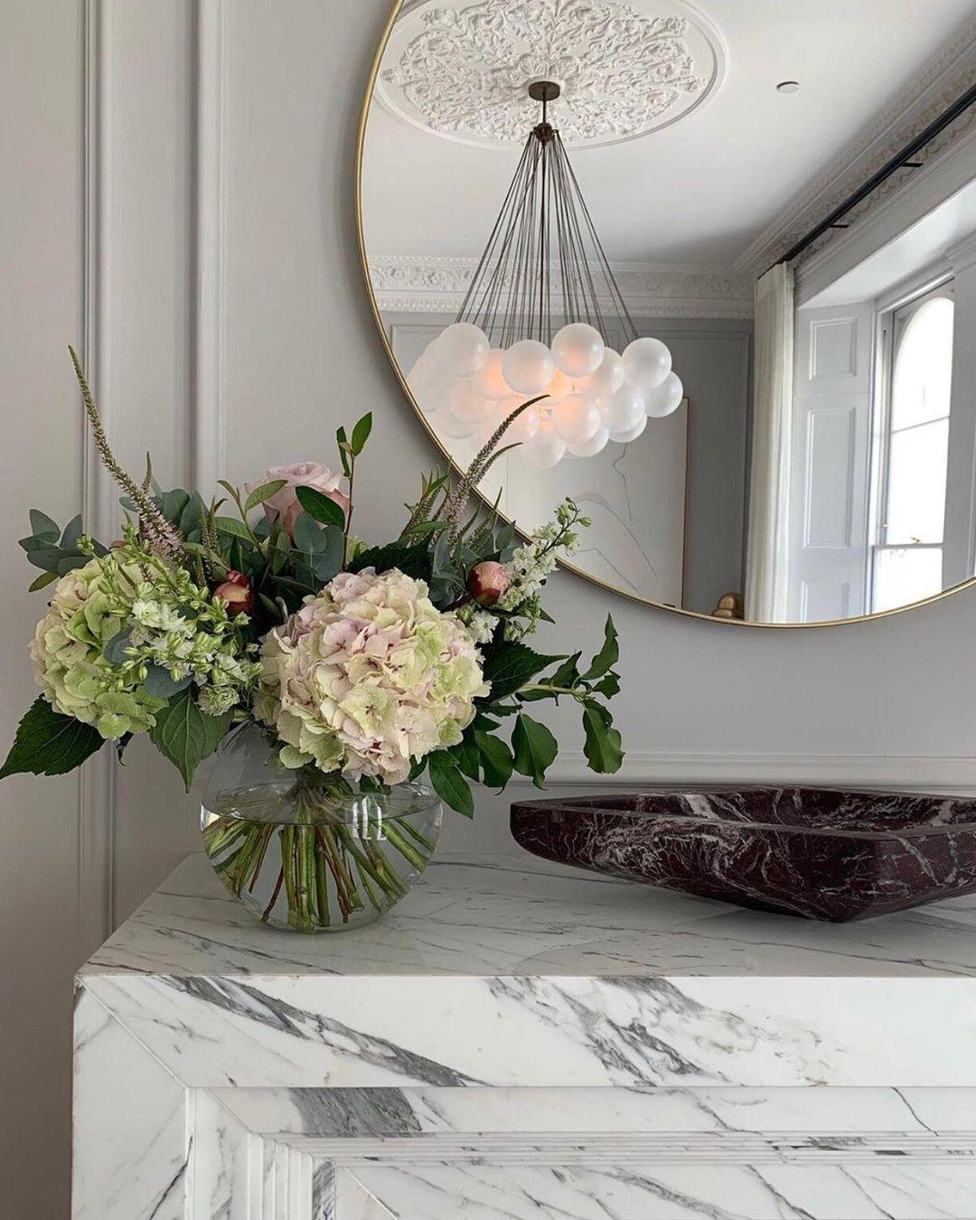 Aloralo Globe Chandelier