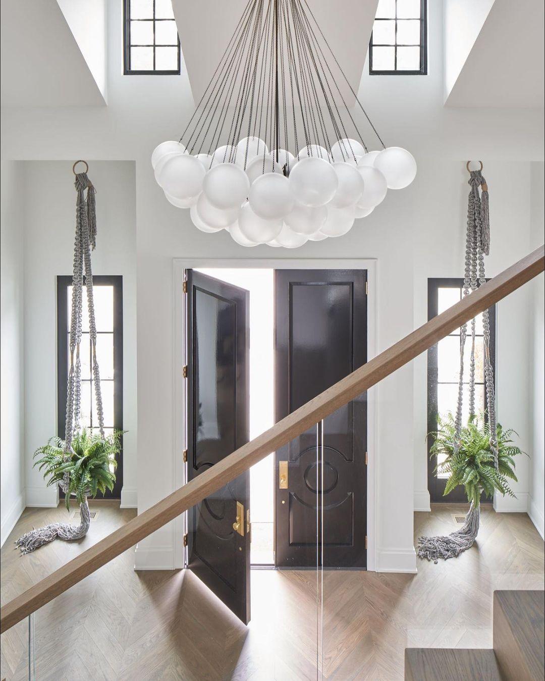 Aloralo Globe Chandelier