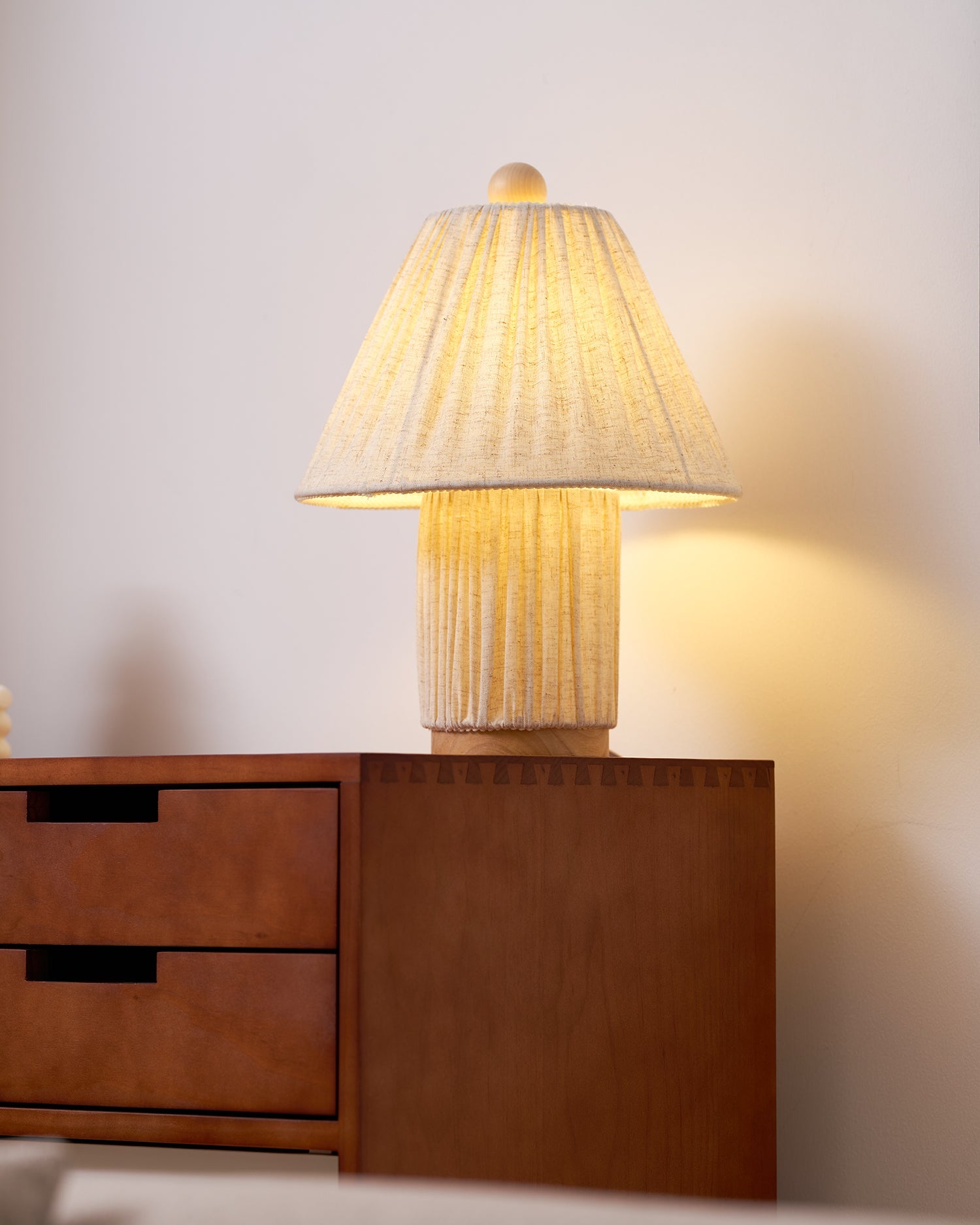 Arzanella Retro Table Lamp