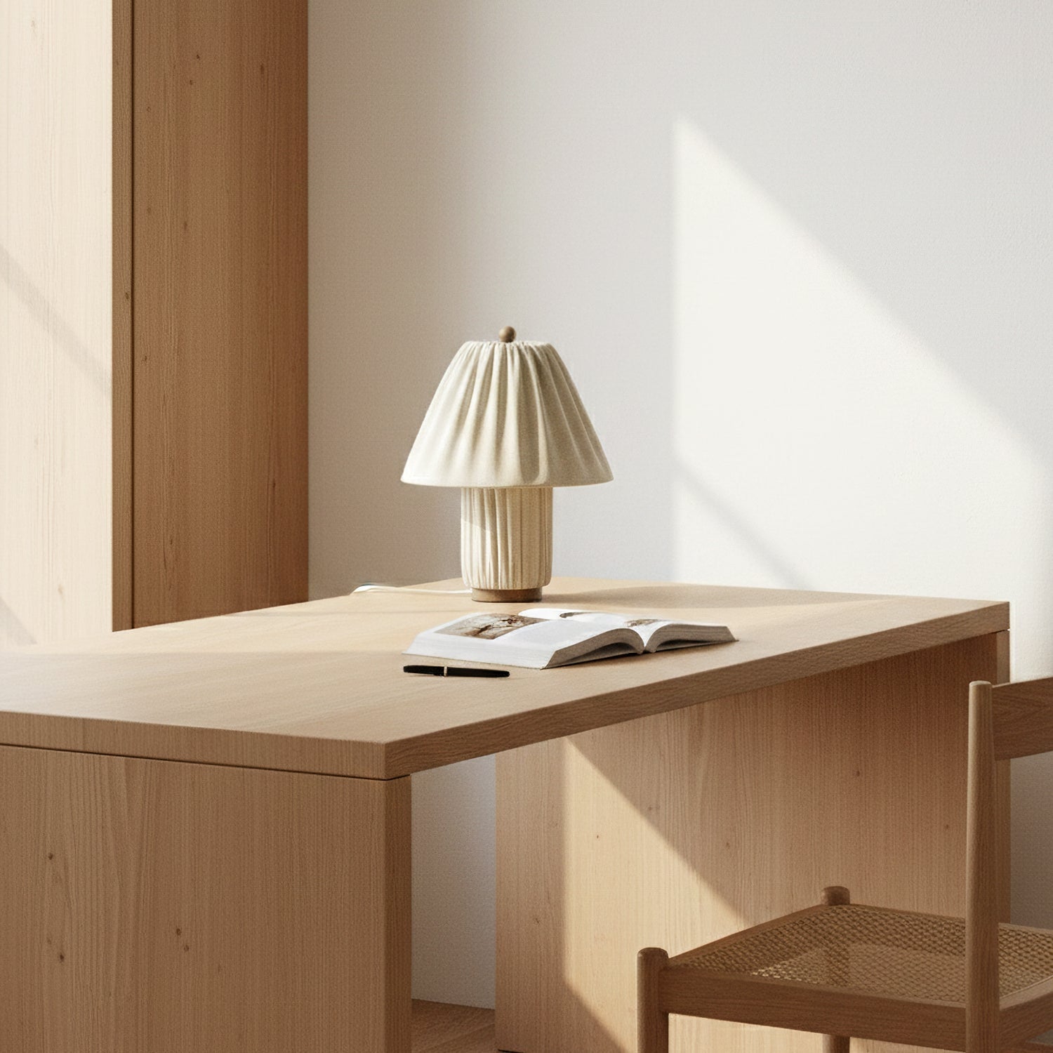 Arzanella Retro Table Lamp