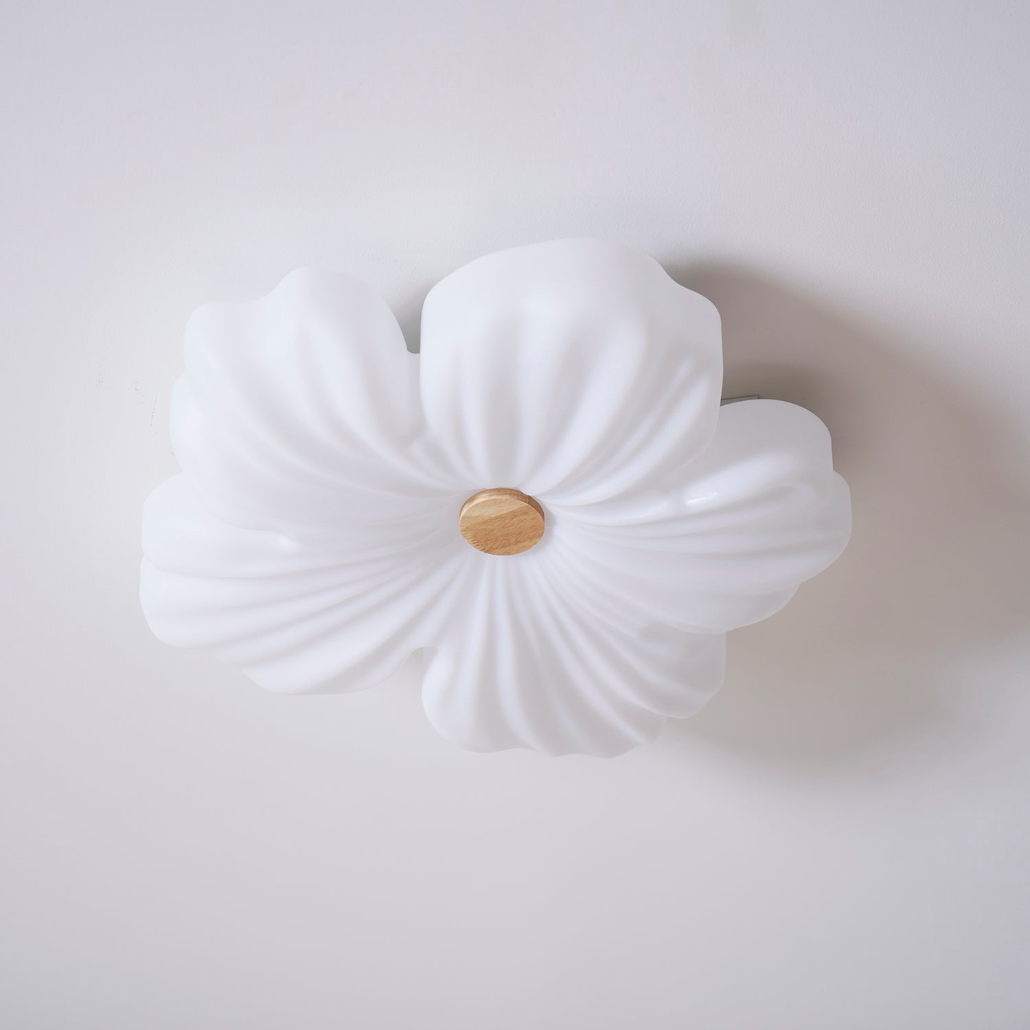 Avaliona Flower Ceiling Light