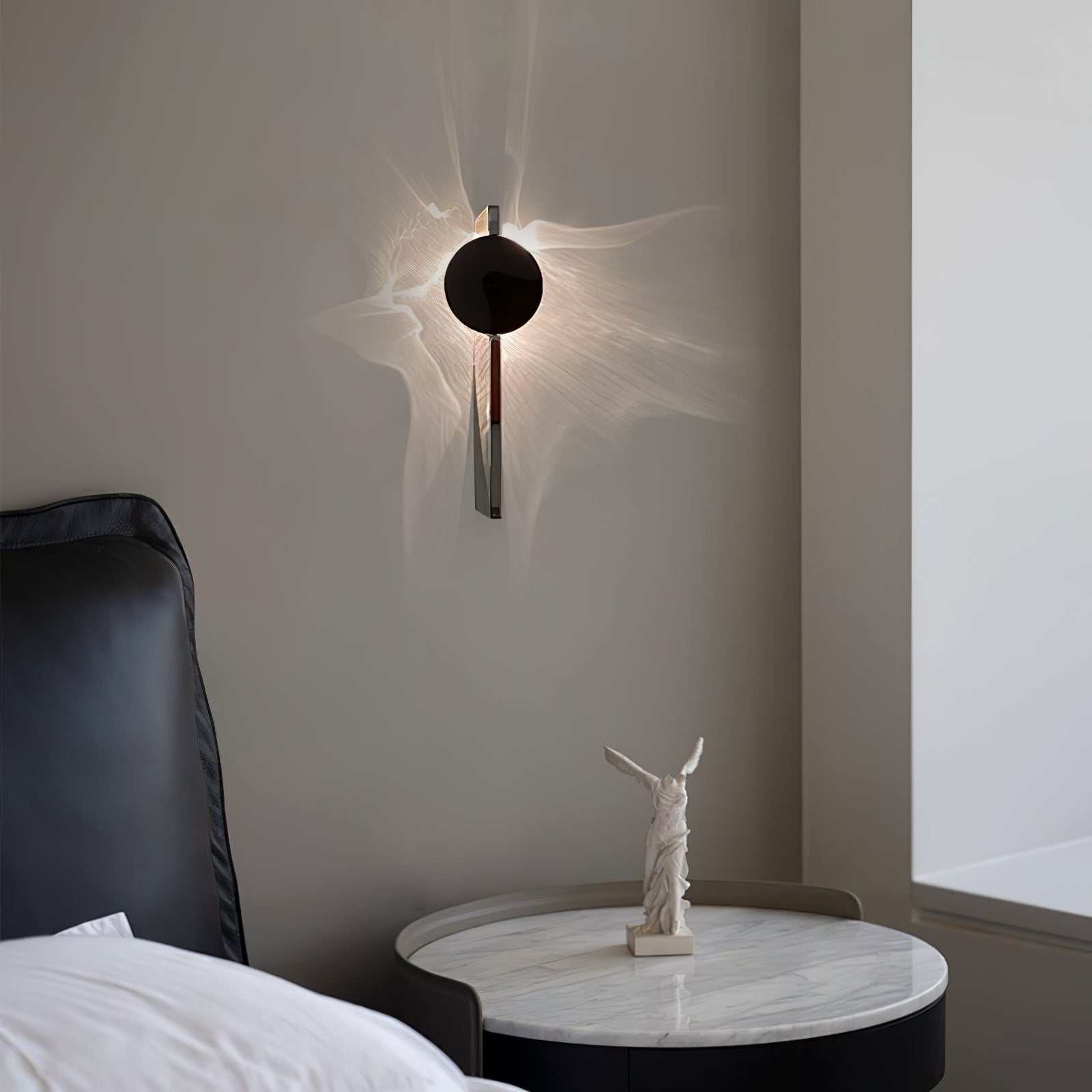 Lomarona Sculptural Wall Light