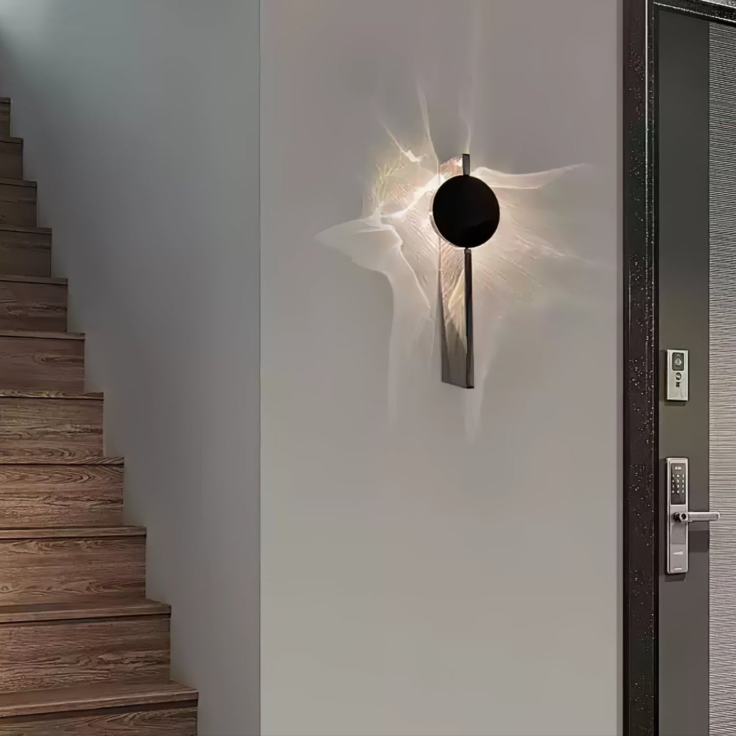 Lomarona Sculptural Wall Light