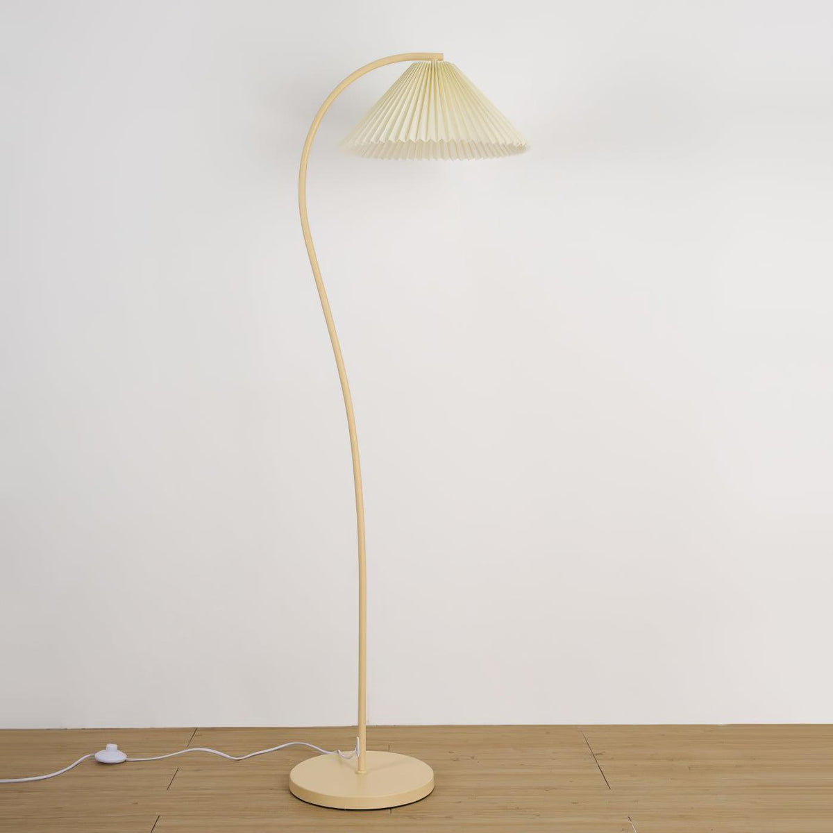 Kide Vintage Floor Lamp