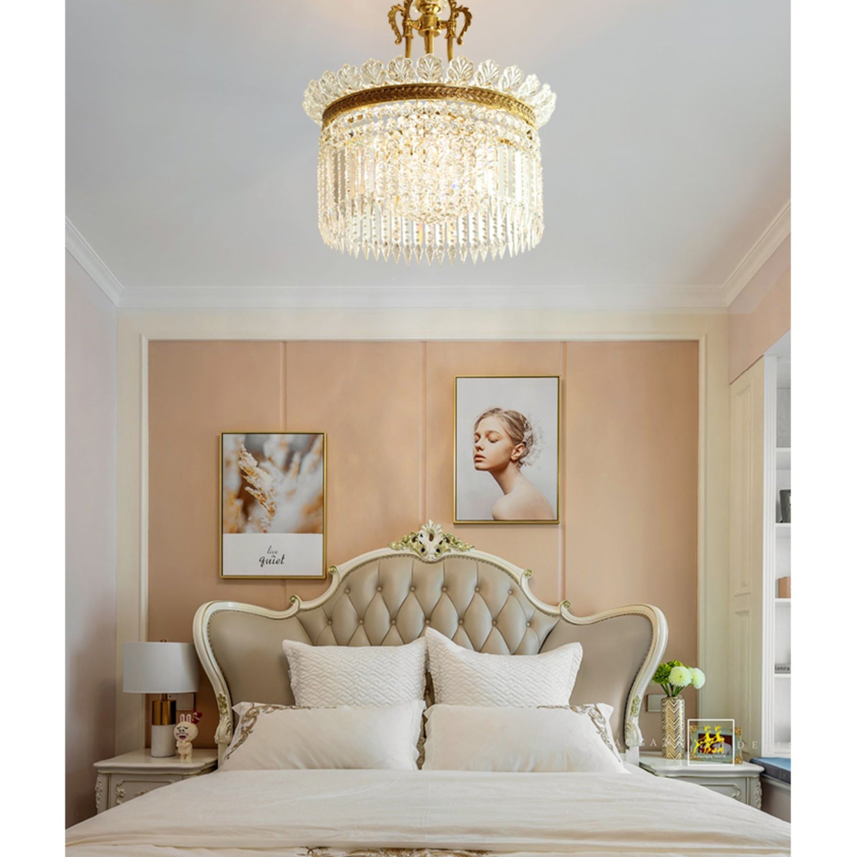 Velyra Chandelier