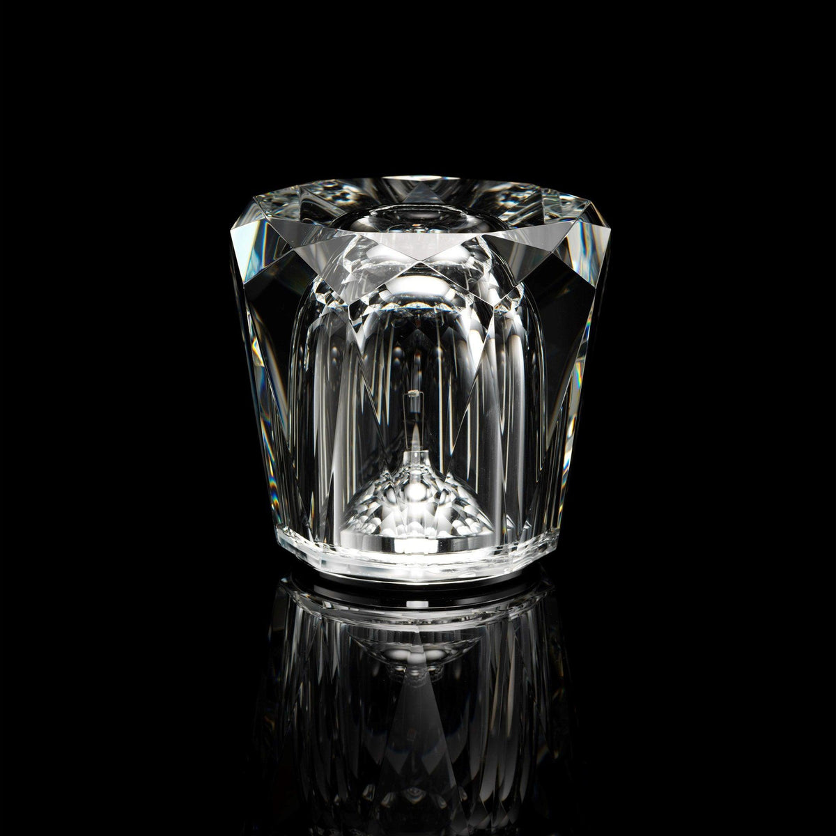 Zijan Diamond Table Lamp