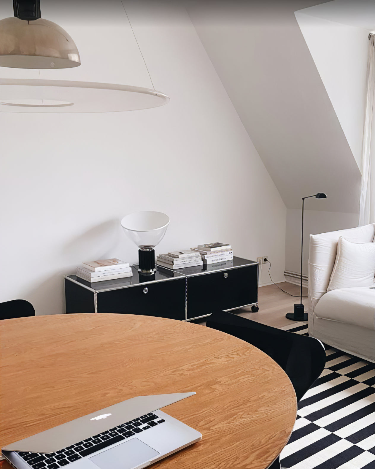 Belderix Floor Lamp