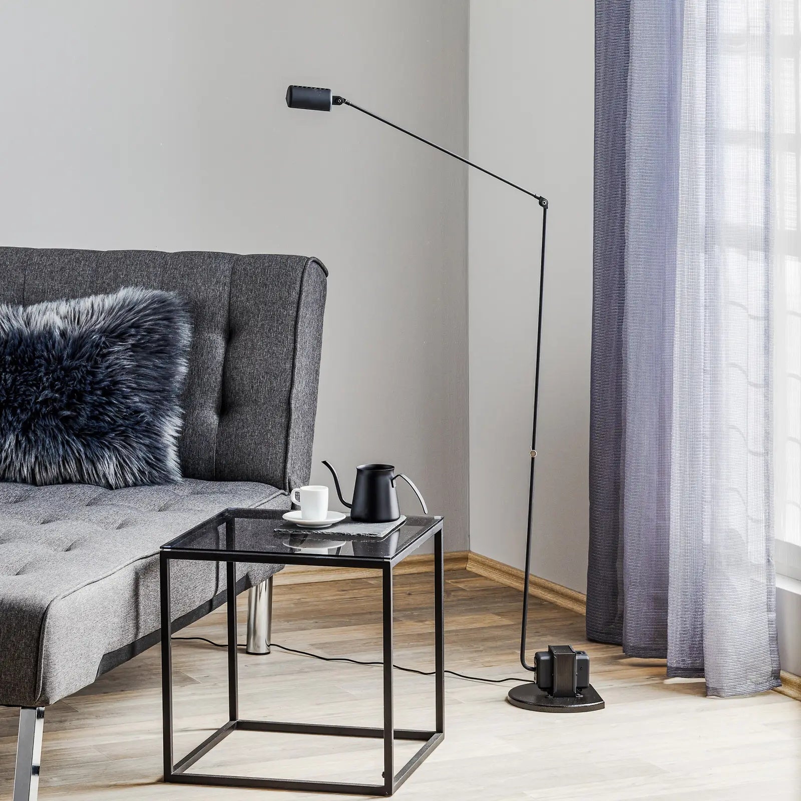 Belderix Floor Lamp